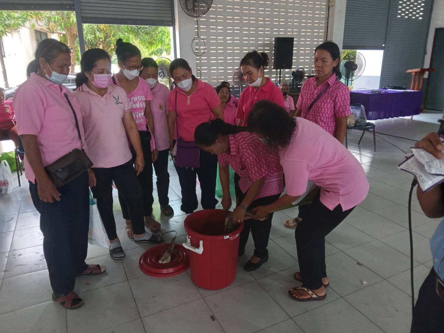 ??? สพอ.ปากพลี จัดโครงการ”กองทัพสตรีปากพลี5G