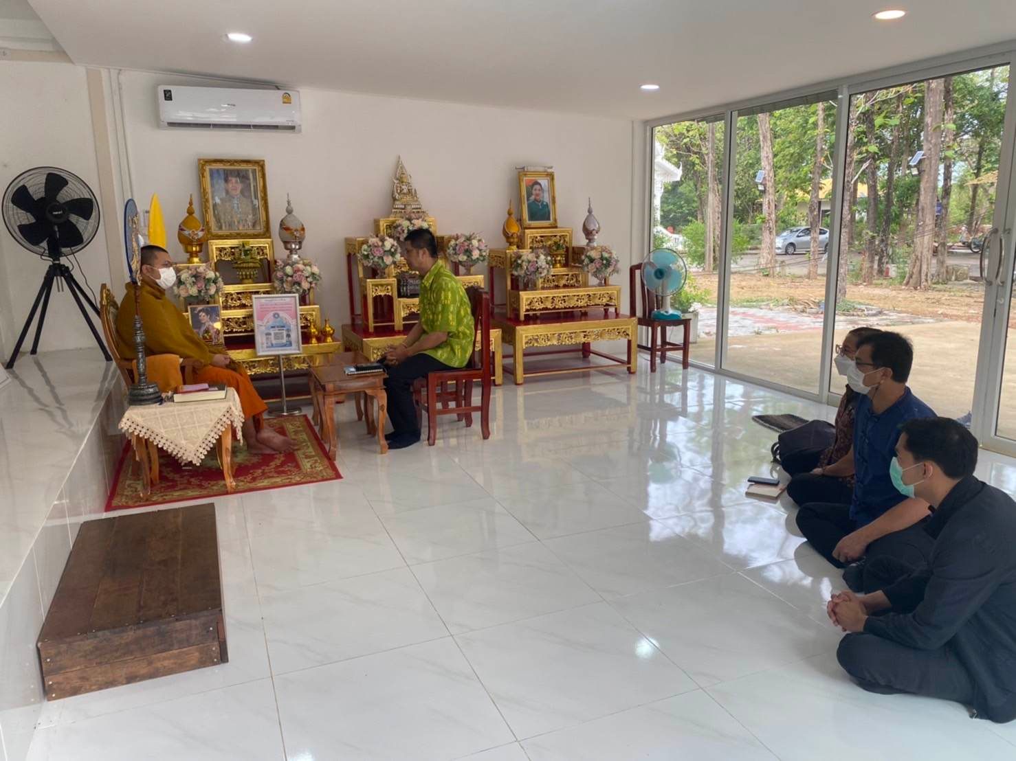 ??? พช.นครนายก ลงพื้นที่ติดตามความคืบหน้าในการช่วยเหลือจากเหตุการณ์วาตภัยพายุโซนร้อน ณ ศูนย์เรียนรู้โคกหนองนาวัดดงละคร