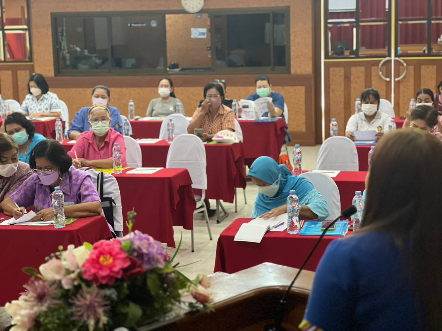 ?? พช.นครนายกโดยกองทุนพัฒนาบทบาทสตรี จัดอบรมโครงการเพิ่มประสิทธิภาพการปฏิบัติงานกองทุนพัฒนาบทบาทสตรีแก่กลไกการขับเคลื่อน