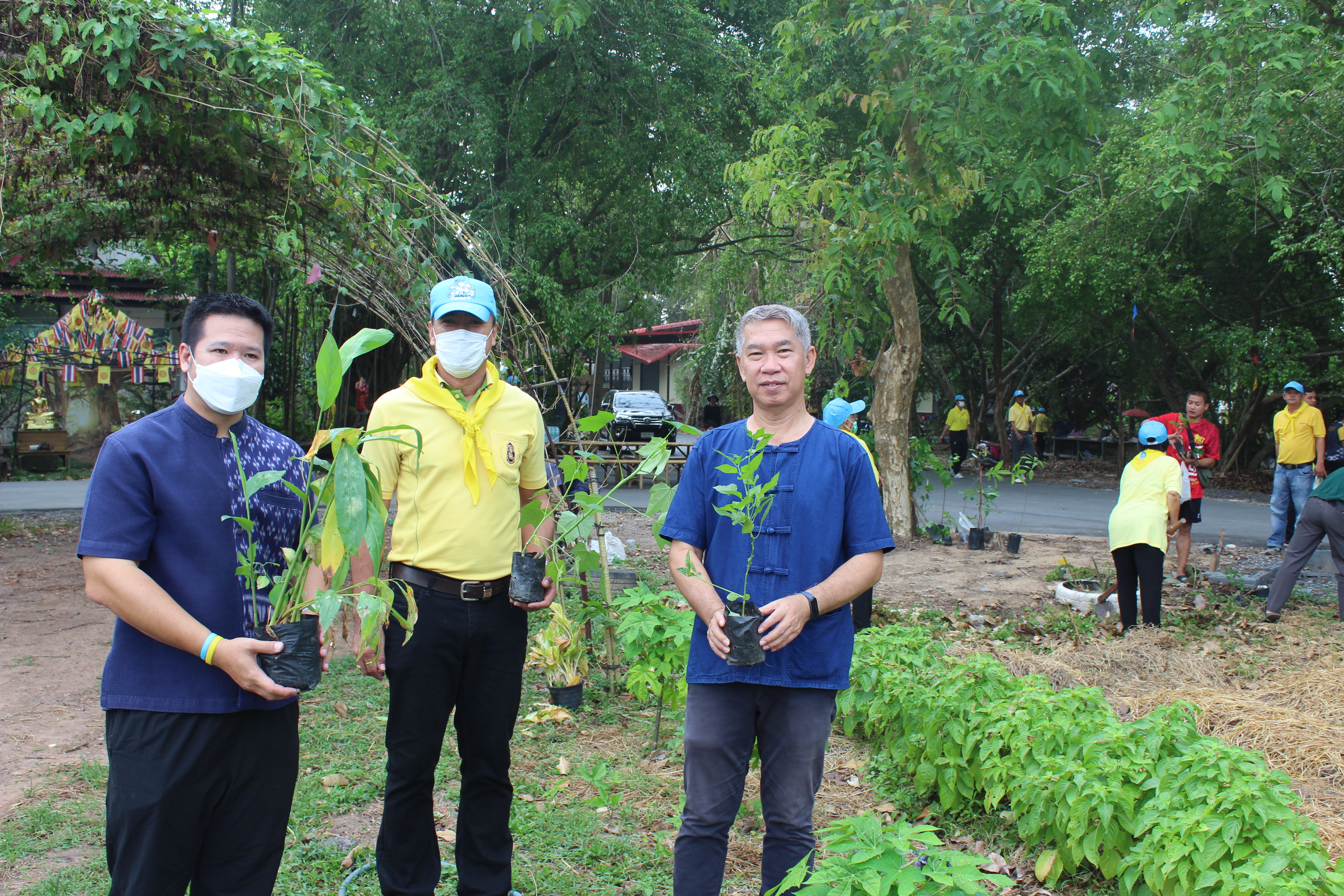 ??? พช.นครนายก ร่วม “เอามื้อ สามัคคี” ณ ศูนย์เรียนรู้ “โคก หนอง นา วัดดงละคร” ตาม โครงการวัด ประชา รัฐ สร้างสุข เนื่องในโอกาสฉลองพระชนมายุ 8 รอบ สมเด็จพระอริยวงศาคตญาณ สมเด็จพระสังฆราช สกลมหาสังฆปริณษยก 26 มิถุนายน 2566