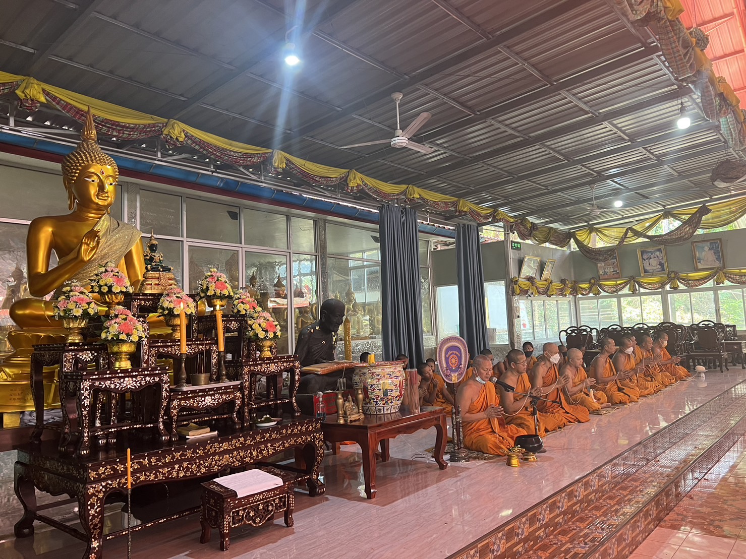 พัฒนาชุมชนนครนายก – @วัดคีรีวันจัดเทศกาลสงกรานต์สรงน้ำพระ-เณร ทอดผ้าป่าสามัคคี