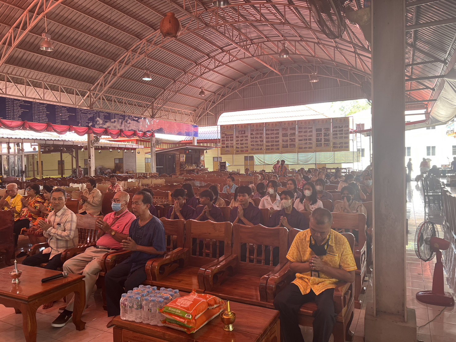 พัฒนาชุมชนนครนายก – @วัดคีรีวันจัดเทศกาลสงกรานต์สรงน้ำพระ-เณร ทอดผ้าป่าสามัคคี