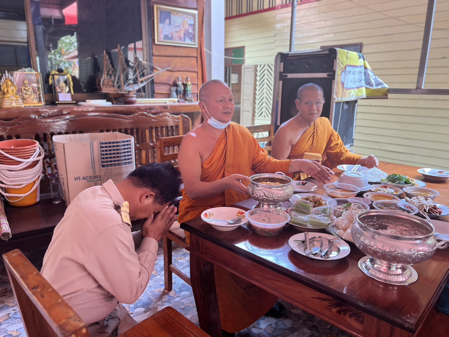 พัฒนาชุมชนนครนายก – @วัดคีรีวันจัดเทศกาลสงกรานต์สรงน้ำพระ-เณร ทอดผ้าป่าสามัคคี