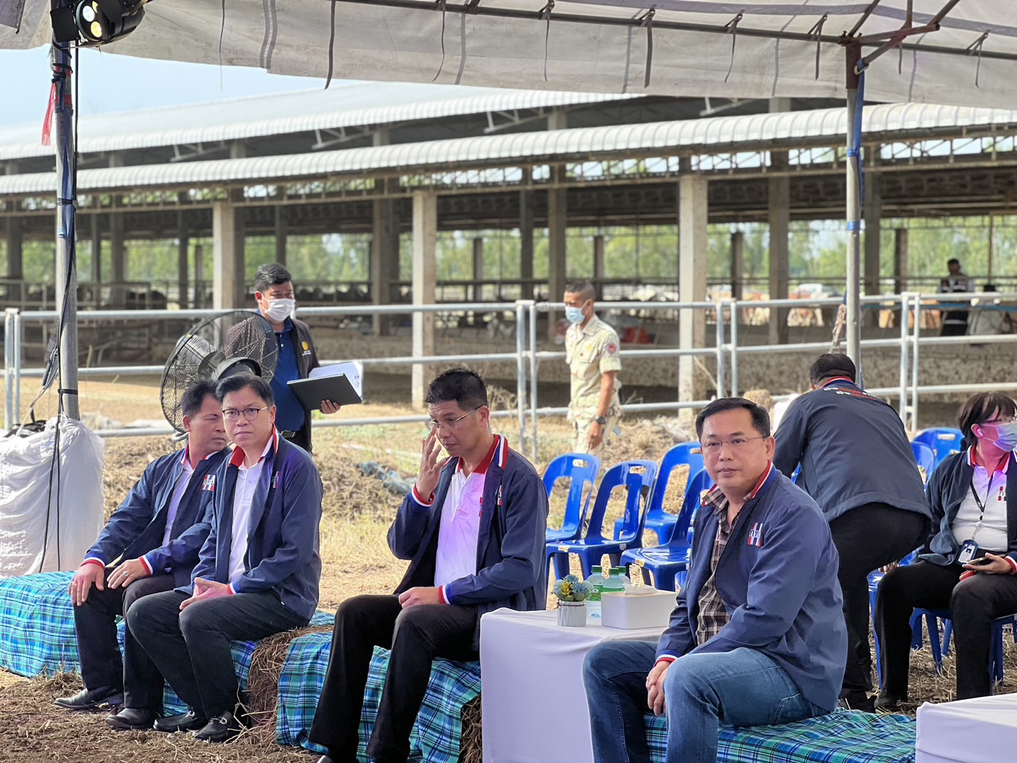 พช.นครนายก ร่วมกิจกรรมเสริมสร้างเศรษฐกิจฐานรากเพื่อการพัฒนาหมู่บ้านและชุมชนเข้มแข็งอย่างยั่งยืน