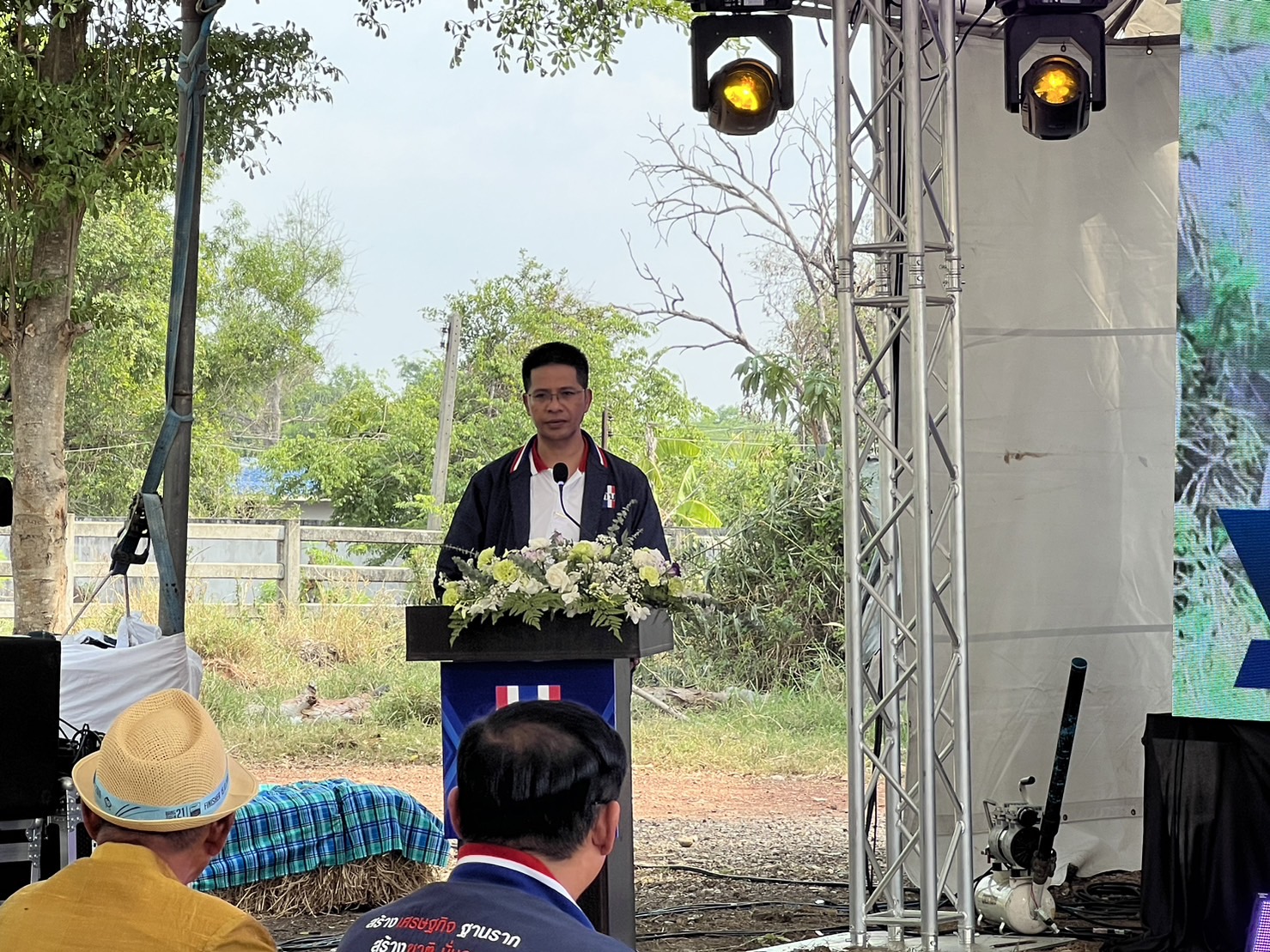 พช.นครนายก ร่วมกิจกรรมเสริมสร้างเศรษฐกิจฐานรากเพื่อการพัฒนาหมู่บ้านและชุมชนเข้มแข็งอย่างยั่งยืน