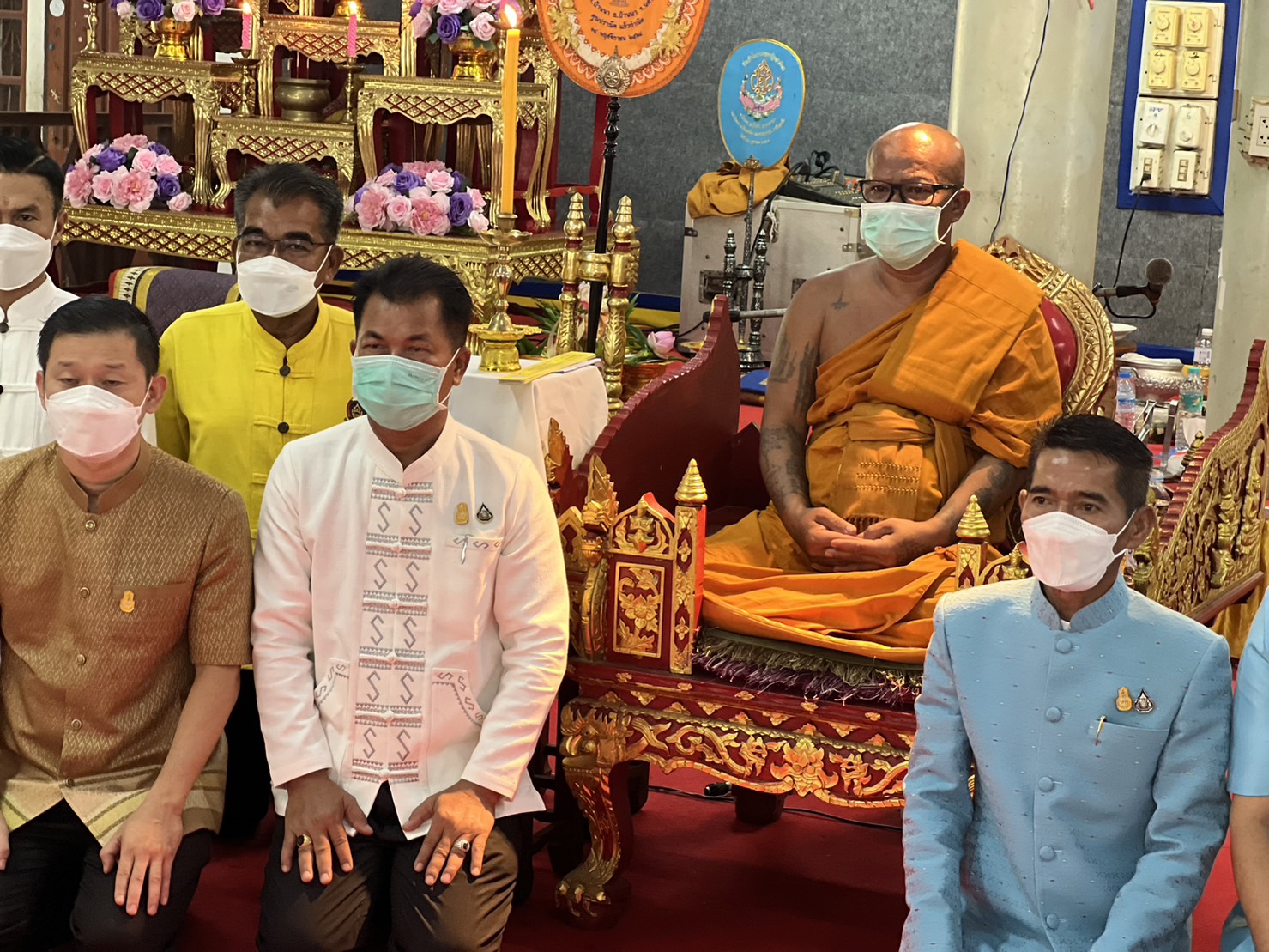 ??? พช. ร่วมโครงการเข้าวัดปฏิบัติธรรมวันธรรมสวนะ ประจำปีงบประมาณ พ.ศ. 2566 ภายใต้แนวคิด “ครอบครัวหิ้วตะกร้า ศรัทธาอิ่มบุญ อุดหนุนชุมชน”