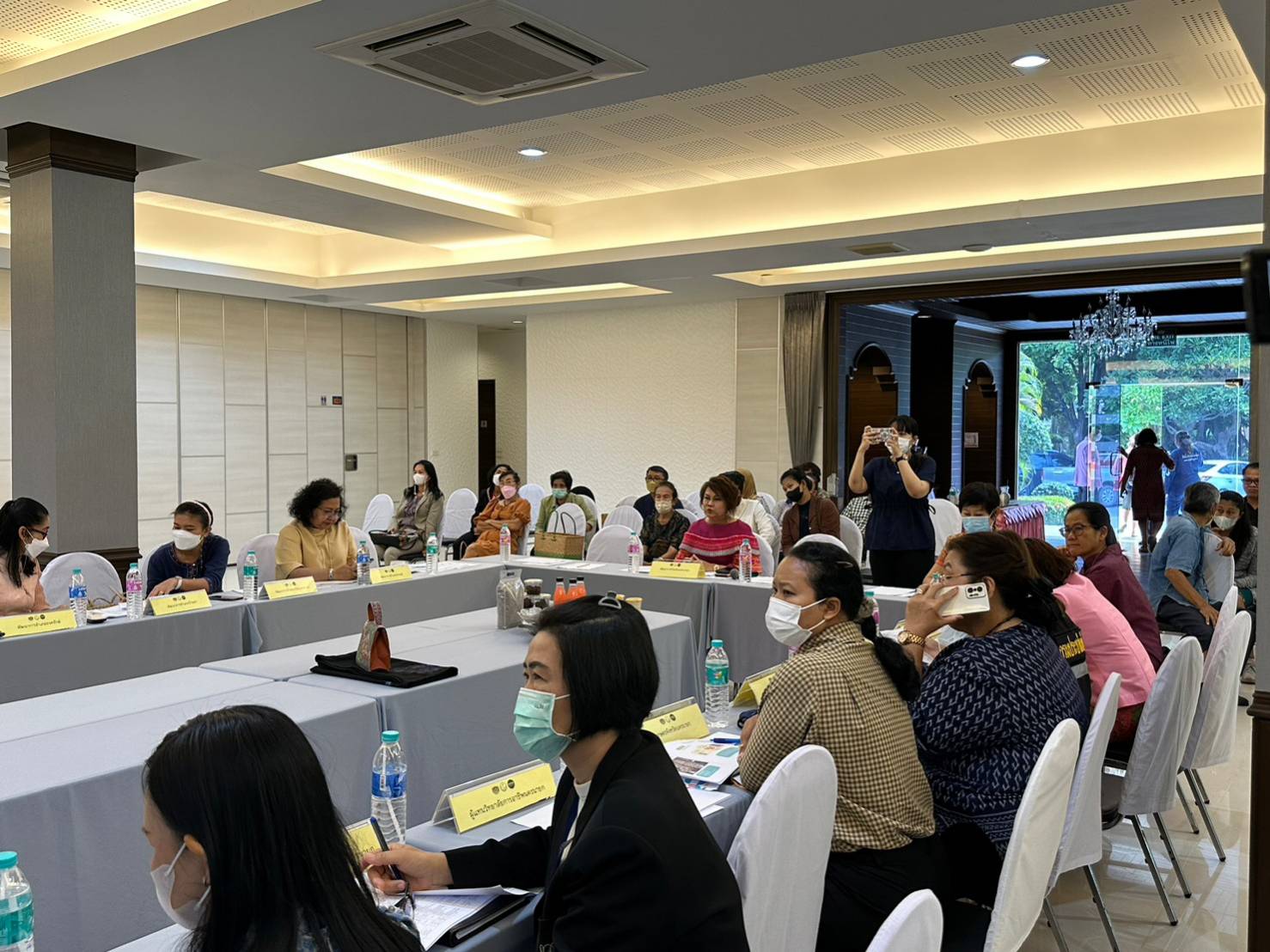 ?? จังหวัดนครนายก ประชุมจัดเวทีคัดเลือกผลิตภัณฑ์ OTOP โครงการพัฒนาผลิตภัณฑ์ OTOP โดยเครือข่ายองค์ความรู้ KBO จังหวัด