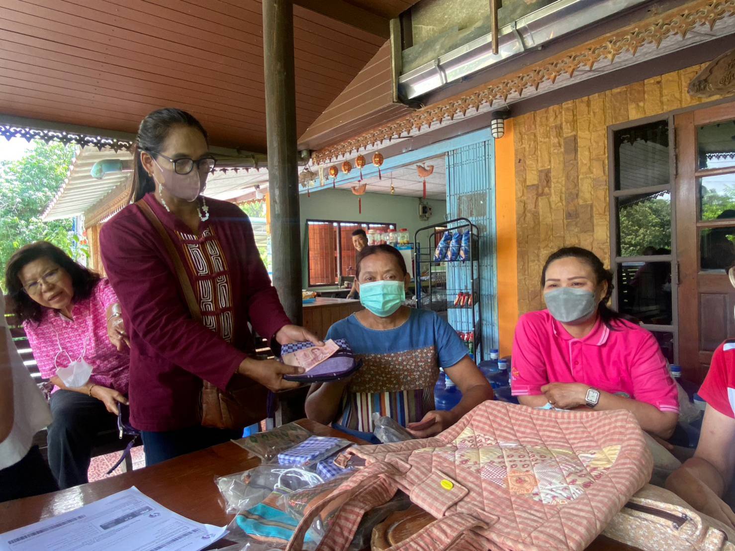 ??? พช.นครนายก : ลงพื้นที่ติดตามสนับสนุนการดำเนินงานกองทุนพัฒนาบทบาทสตรีจังหวัดนครนายก