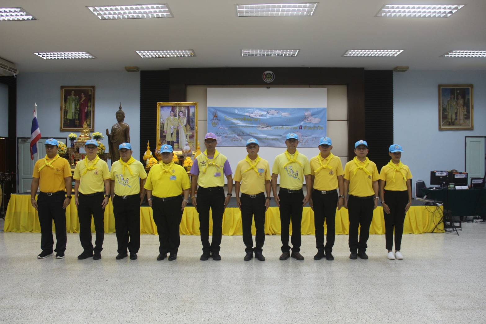 ??ข่าวพช  นครนายก เมืองขุนด่าน : ร่วมกิจกรรมจิตอาสาพัฒนา เอามื้อสามัคคี ตามโครงการฝึกอบรมเชิงปฏิบัติการผู้บริหารระดับสูงกระทรวงมหาดไทย