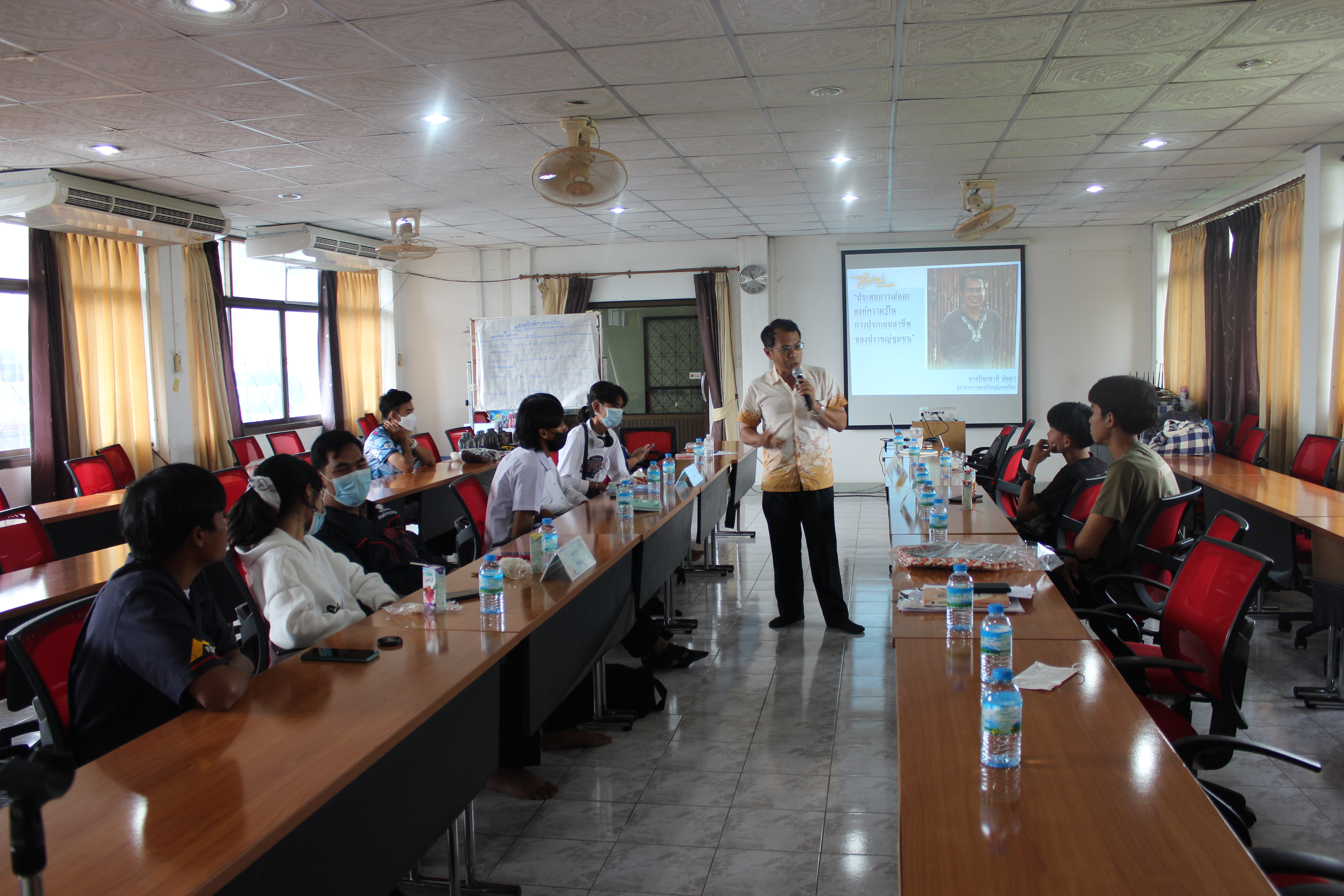 ???พช.นครนายก ขับเคลื่อนโครงการเครือข่ายกองทุนแม่ของแผ่นดินระดับจังหวัดหนุนเสริมสัมมาชีพชุมชนแก่เยาวชนกลุ่มเสี่ยงหรือผู้ผ่านการบำบัด