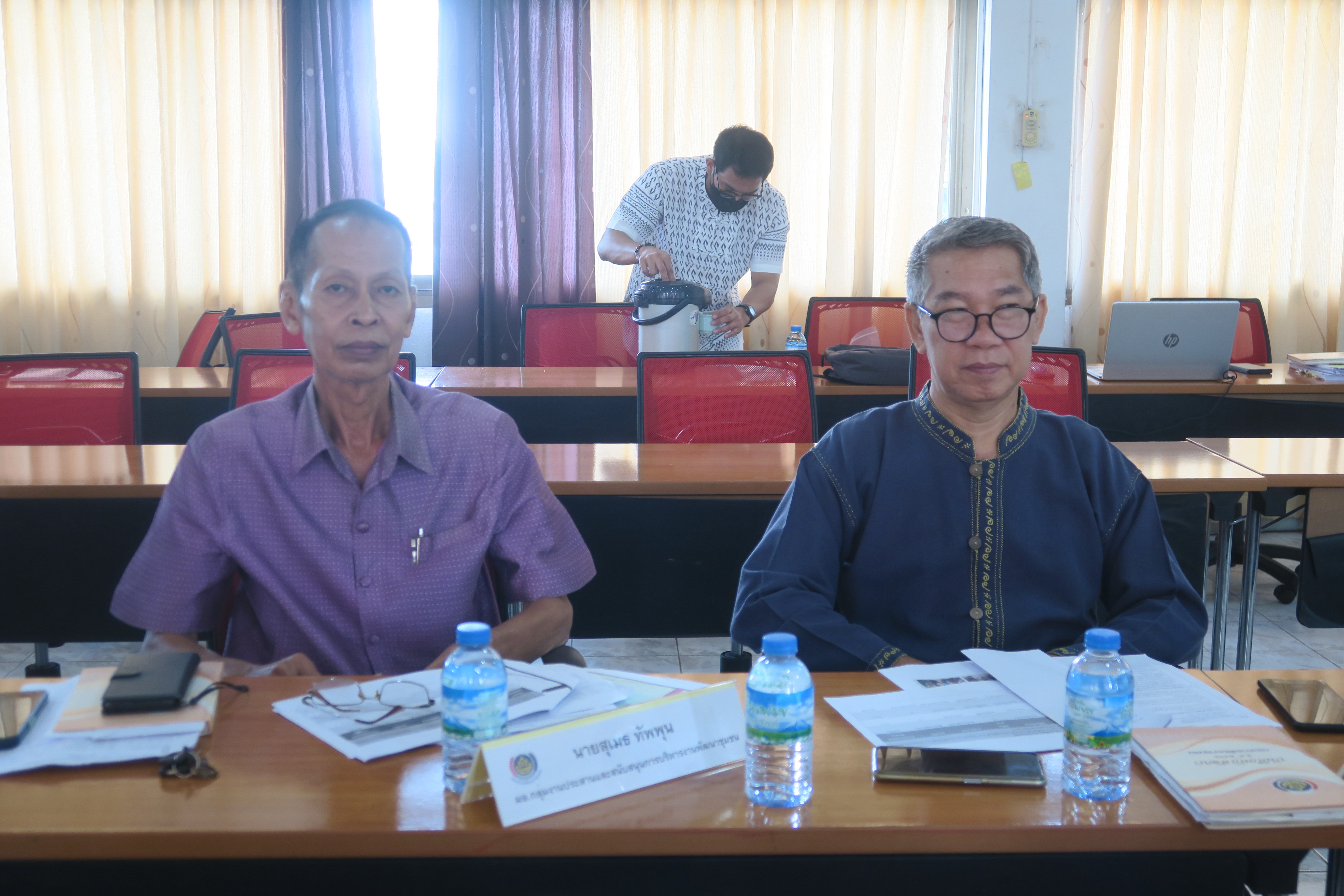 ??? พช.นครนายก ร่วมประชุมเชิงปฏิบัติการตรวจติดตามผลการดำเนินงานของหน่วยรับตรวจ รายไตรมาส ครั้งที่ 3/2566 ? วันศุกร์ที่ 16 มิถุนายน 2566 ณ ห้องประชุมศูนย์ฝึกอาชีพ ผลิต และจำหน่ายผลิตภัณฑ์พื้นเมืองจังหวัดนครนายก ตำบลบ้านใหญ่ อำเภอเมืองนครนายก จังหวัดนครนายก