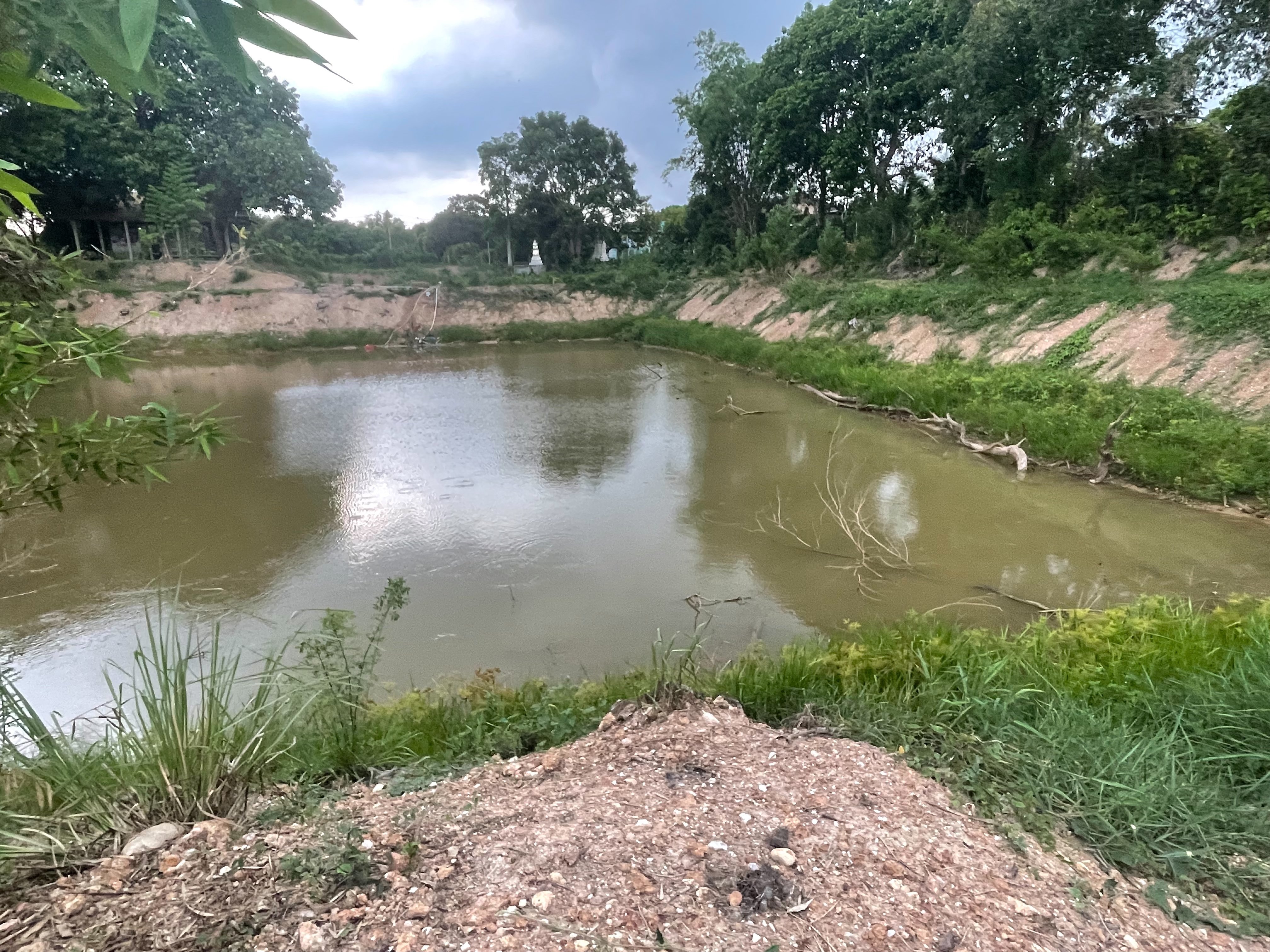 ?? พช.นครนายก  ลงพื้นที่สำรวจบ่อน้ำ ณ ศูนย์เรียนรู้โคกหนองนา วัดดงละคร ตำบลดงละคร อำเภอเมืองนครนายก จังหวัดนครนายก