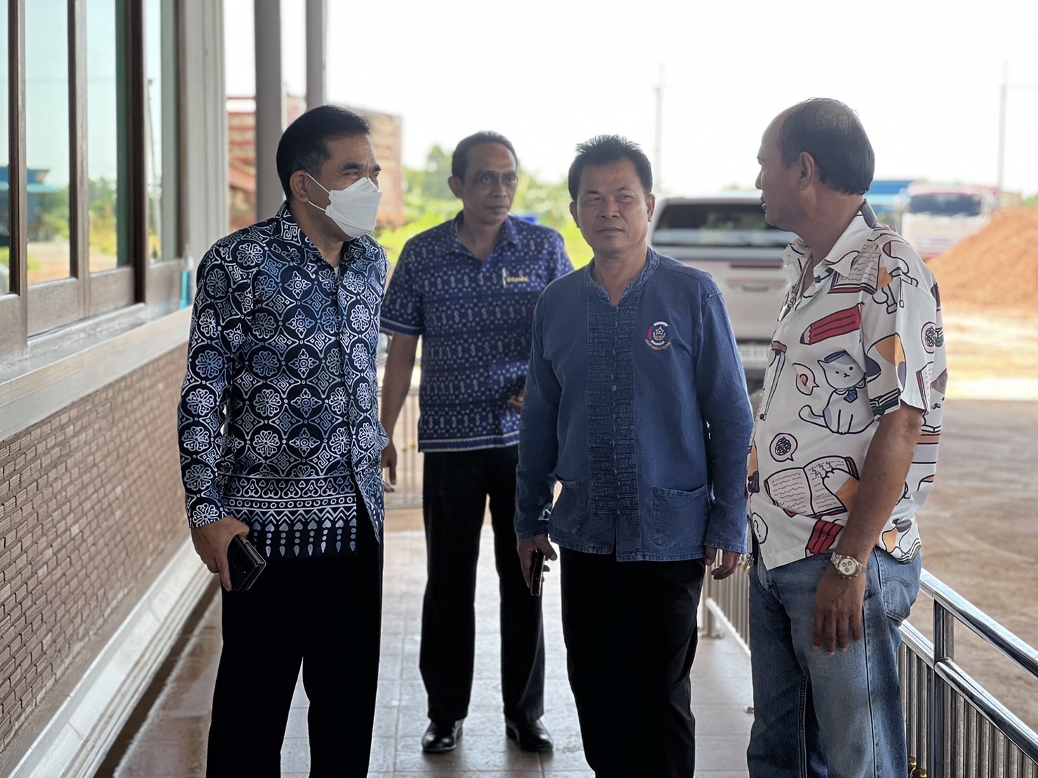 ..พช.นครนายก ร่วมประชุมคณะทำงานดำเนินการจัดทำผังการใช้ประโยชน์ที่ดิน แบบรูปรายการและประมาณการราคาในพื้นที่จังหวัดนำร่องการขับเคลื่อนเขตพัฒนาเศรษฐกิจพอเพียง (SEDZ) ด้วยโมเดลเศรษฐกิจใหม่