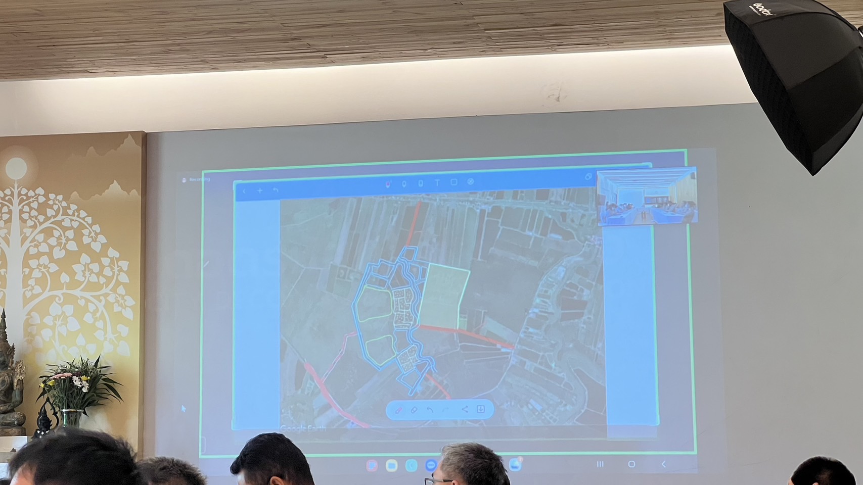 ???พช.นครนายก ร่วมประชุมคณะทำงานดำเนินการจัดทำผังการใช้ประโยชน์ที่ดินแบบรูปรายการ และประมาณราคาในพื้นที่จังหวัดนำร่องการขับเคลื่อนเขตพื้นที่เศรษฐกิจพอเพียง (SEDZ) ด้วยโมเดลเศรษฐกิจใหม่