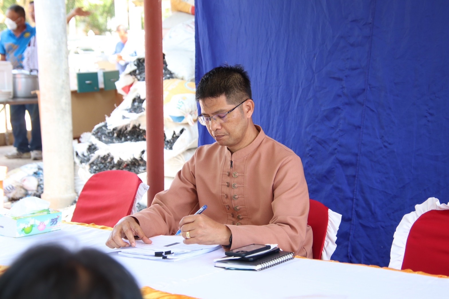 …พช.นครนายก : ลงพื้นที่ให้กำลังใจการเตรียมการขับเคลื่อนโครงการหนึ่งตำบล หนึ่งหมู่บ้านยั่งยืน อำเภอองครักษ์