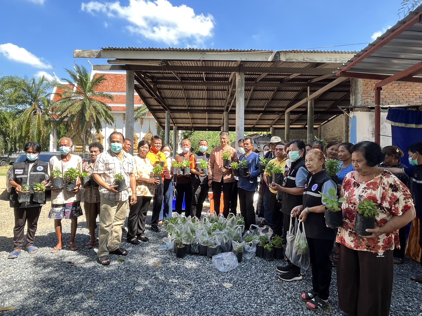 …พช.นครนายก : ลงพื้นที่ให้กำลังใจการเตรียมการขับเคลื่อนโครงการหนึ่งตำบล หนึ่งหมู่บ้านยั่งยืน อำเภอองครักษ์