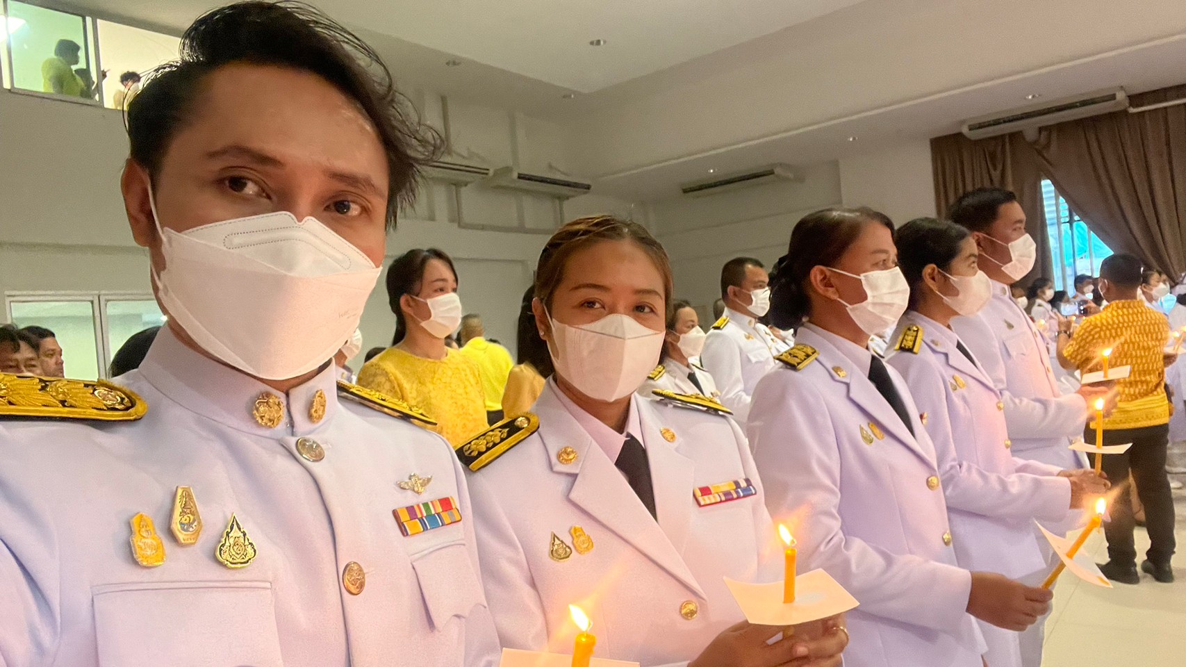 …พช.นครนายก ร่วมพิธีถวายเครื่องราชสักการะและวางพานพุ่มและพิธีจุดเทียนถวายพระพรชัยมงคล