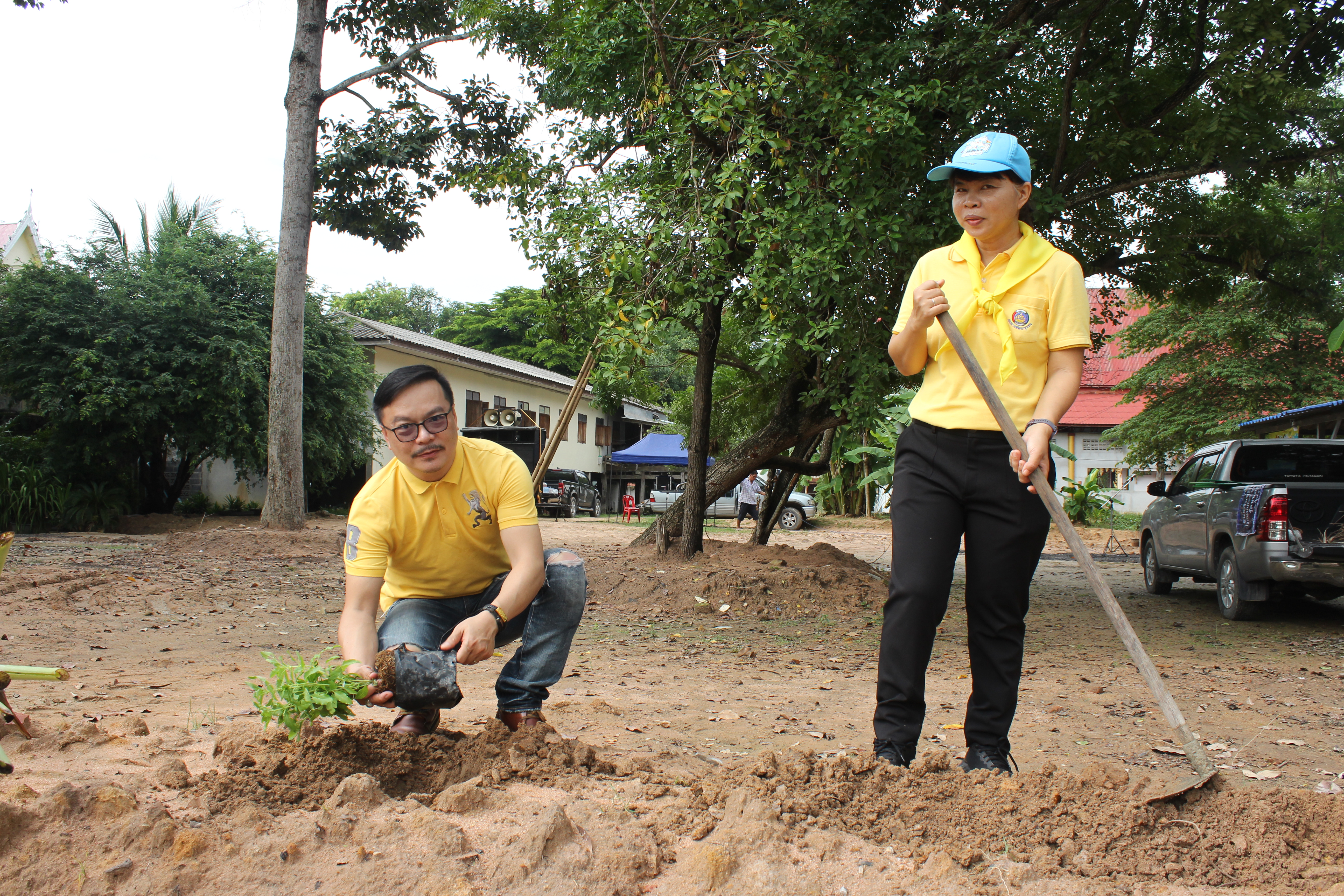 …พช.นครนายก : ร่วมกิจกรรมจิตอาสาพัฒนาชุมชน “เอามื้อสามัคคีทำความดีถวายในหลวง”