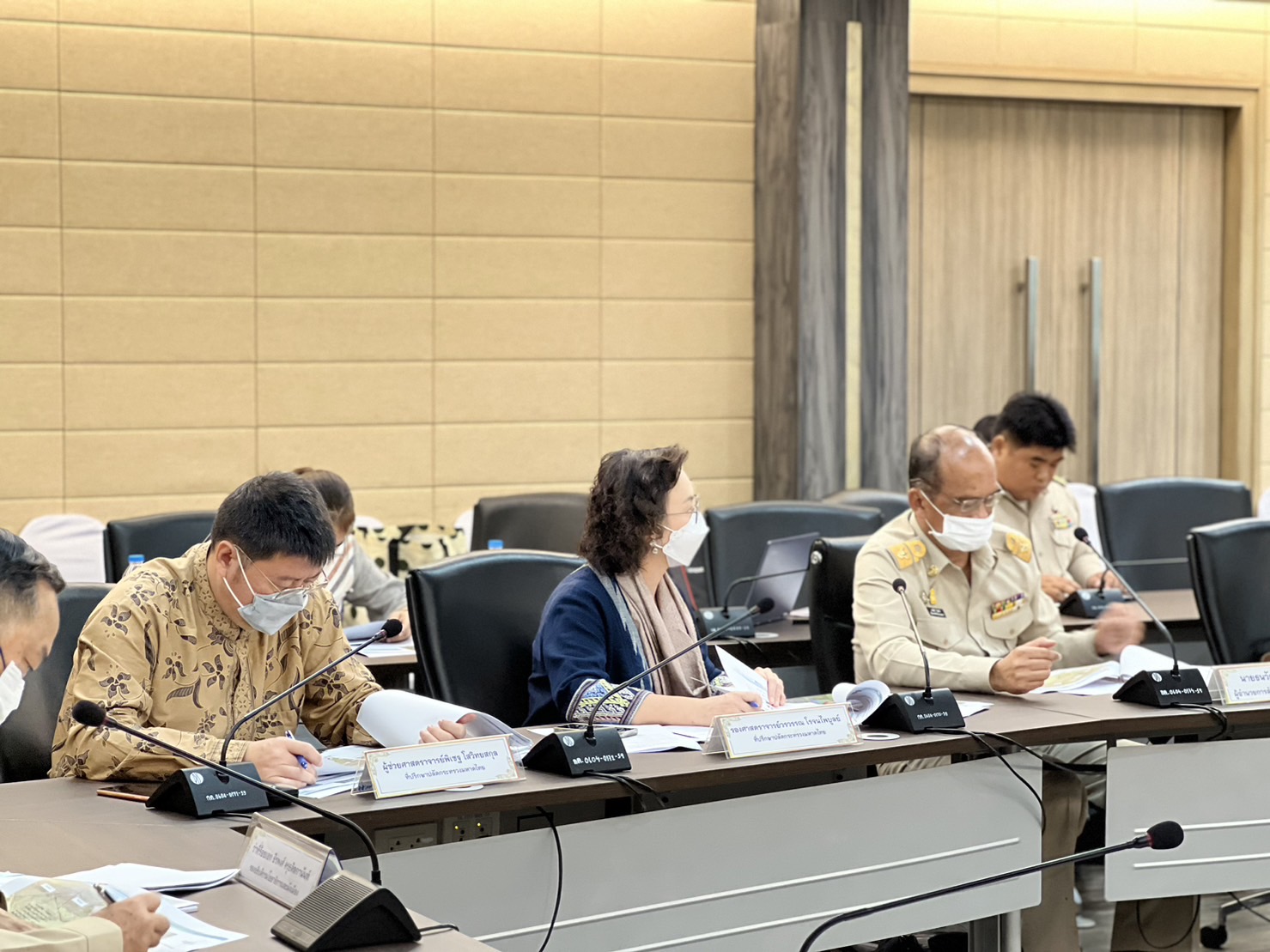 …พช.นครนายก ร่วมประชุมหารือทำงานดำเนินการจัดทำผังการใช้ประโยชน์ที่ดิน แบบรูปรายการและประมาณการราคา ในพื้นที่เขตพัฒนาเศรษฐกิจพอเพียง (SEDZ) ด้วยโมเดลเศรษฐกิจใหม่ จังหวัดนครนายก ครั้งที่ 4/2566