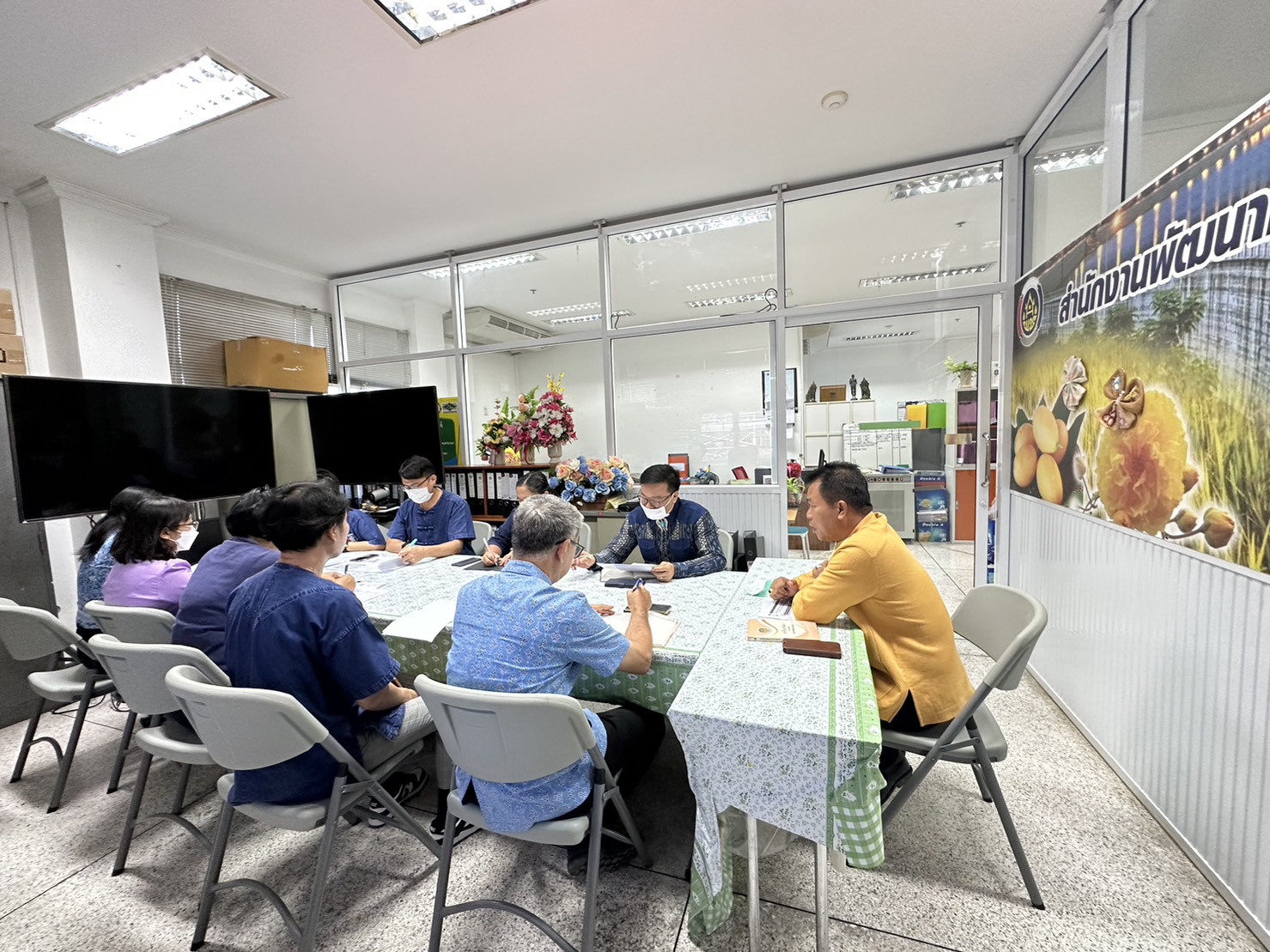 …พช.นครนายก ประชุมประจำเดือน ผู้อำนวยการกลุ่มงาน และนักวิชาการพัฒนาชุมชน สำนักงานพัฒนาชุมชนจังหวัดนครนายก