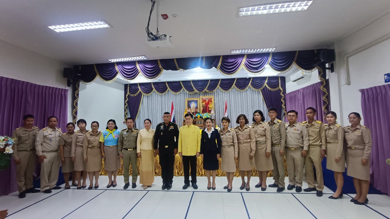 …พช.นครนายกเข้าร่วมรับโครงการน้ำพระทัยพระราชทานส่วนภูมิภาค สมาคมสภาสังคมสงเคราะห์แห่งประเทศไทย จังหวัดนครนายก ประจำปี 2566