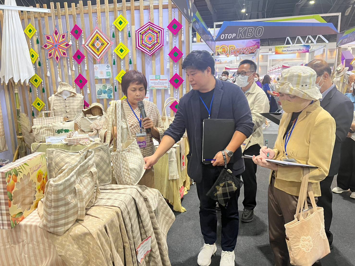 …พช.นครนายก ร่วมกิจกรรมการประกวดและเผยแพร่ผลการดำเนินงานเครือข่ายองค์ความรู้ (Knowledge-based OTOP: KBO) ระดับประเทศ