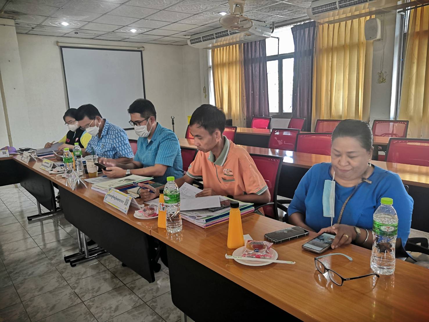 …พช.นย.ร่วมประชุมคณะกรรมการรับรองมาตรฐานการพัฒนาชุมชนจังหวัดนครนายก