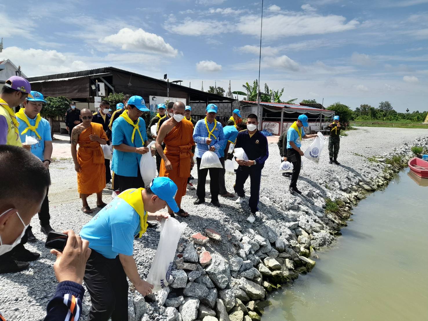 …พช.นครนายก : พัฒนาการจังหวัดนครนายก นำทีมพัฒนาชุมชนร่วมกิจกรรมจิตอาสาพระราชทาน เฉลิมพระเกียรติสมเด็จพระนางเจ้าสิริกิติ์ พระบรมราชินีนาถ  พระบรมราชชนนีพันปีหลวง  เนื่องในโอกาสมหามงคลเฉลิมพระชนมพรรษา 12 สิงหาคม 2566 จังหวัดนครนายก