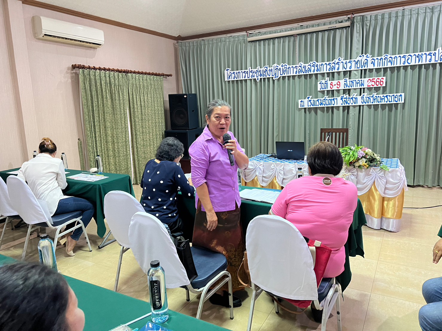 …พช.นครนายก เปิดการประชุมเชิงปฏิบัติการ ส่งเสริมการสร้างรายได้จากกิจการ อาหารปลอดภัยระดับจังหวัด