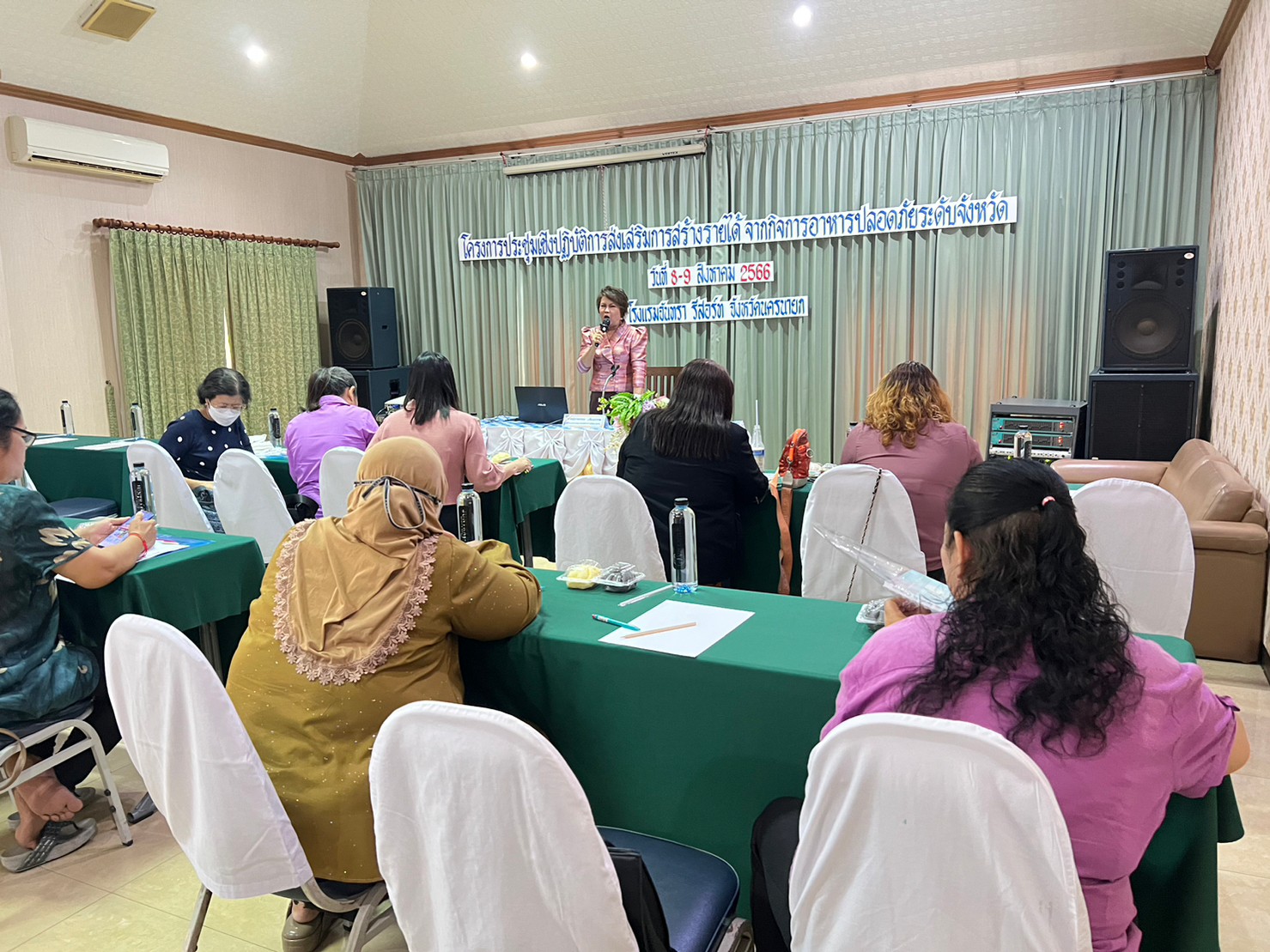 …พช.นครนายก เปิดการประชุมเชิงปฏิบัติการ ส่งเสริมการสร้างรายได้จากกิจการ อาหารปลอดภัยระดับจังหวัด