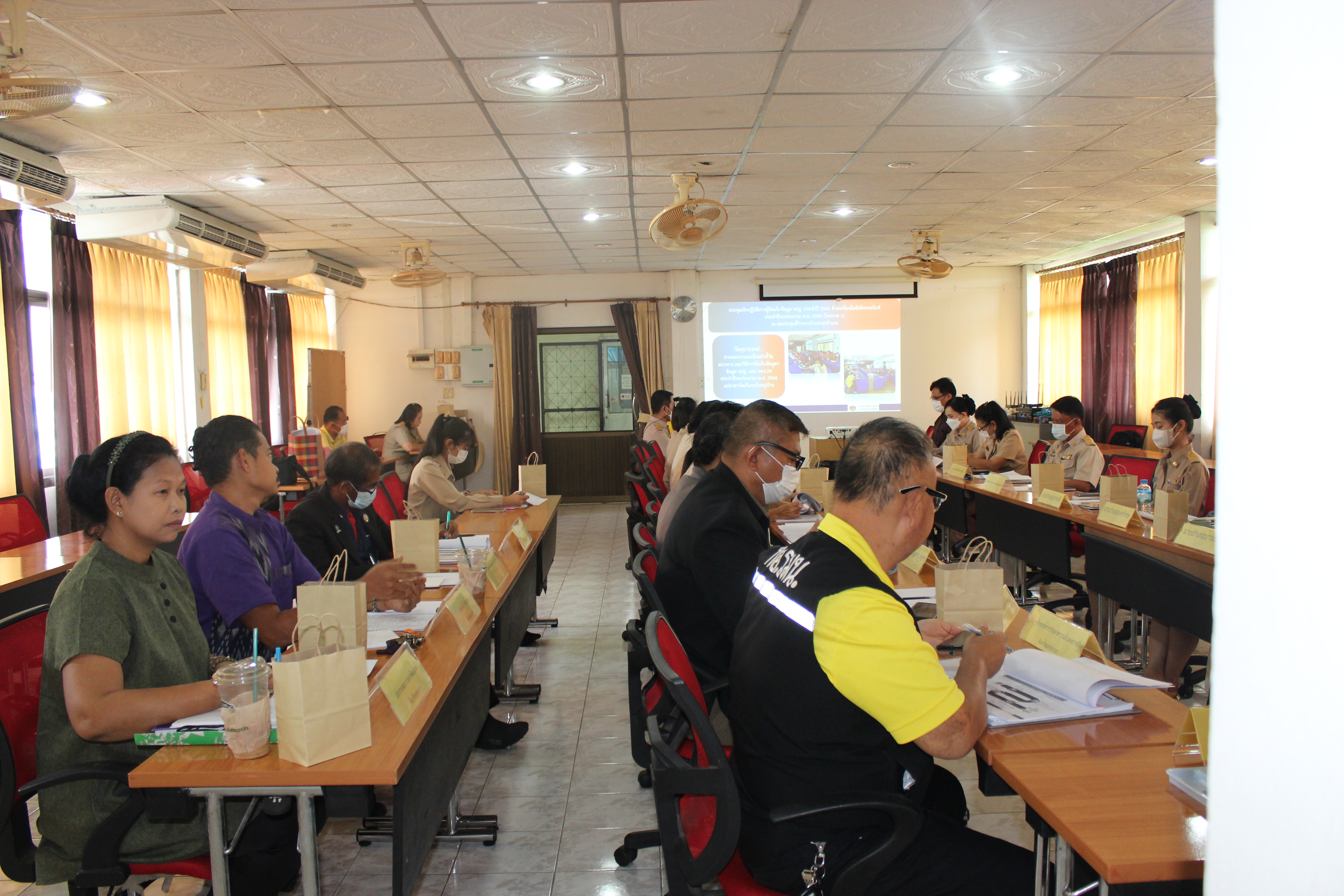 …พช.นครนายก ดำเนินการประชุมคณะทำงานบริหารการจัดเก็บข้อมูลความจำเป็นพื้นฐาน (จปฐ.) และข้อมูลพื้นฐานระดับหมู่บ้าน (กชช.2ค) ระดับจังหวัด ปี 2566