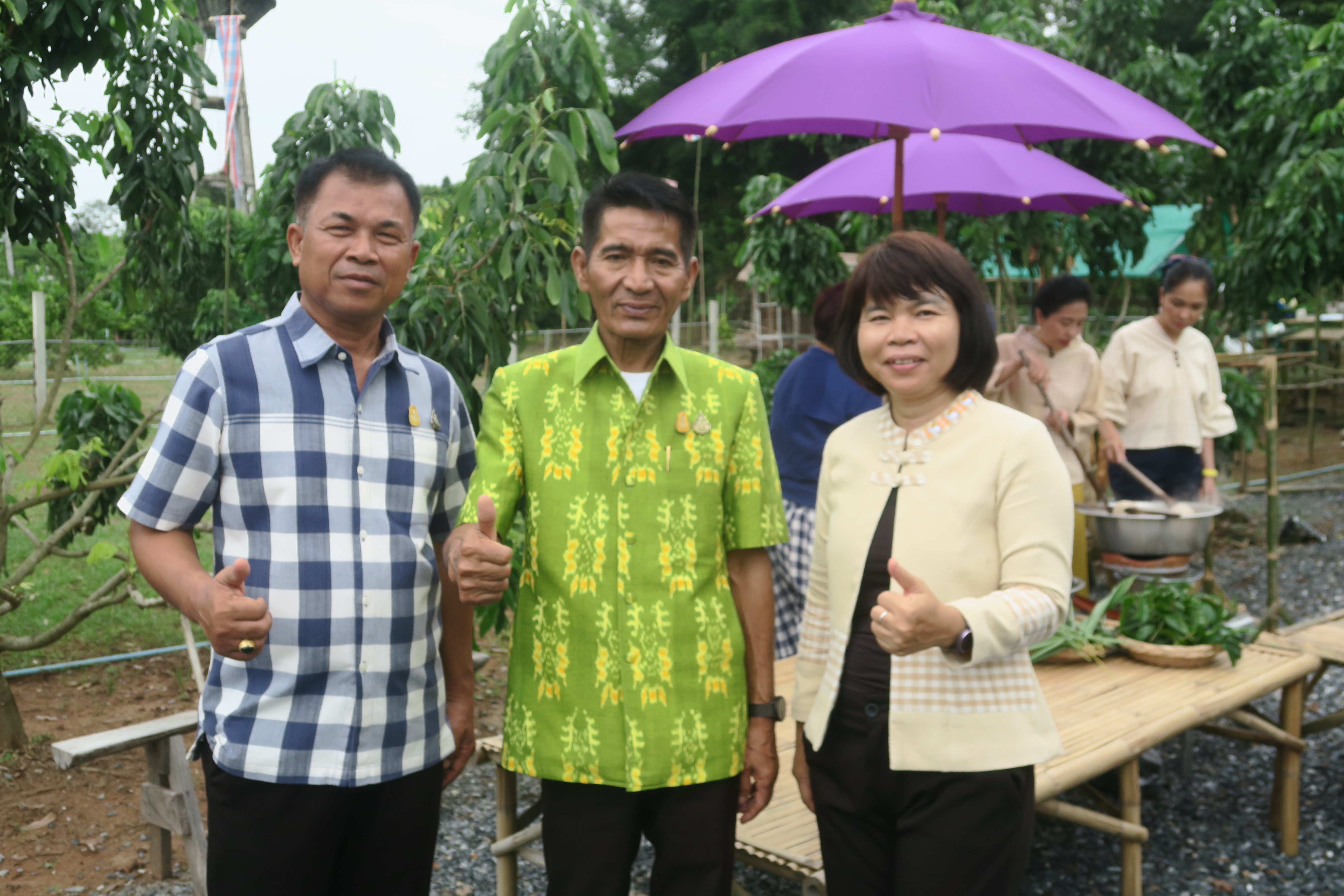 …พ่อเมืองนครนายกนำทีมลงพื้นที่เพื่อขับเคลื่อนกิจกรรม “ผ้าไทยใส่ให้สนุก”