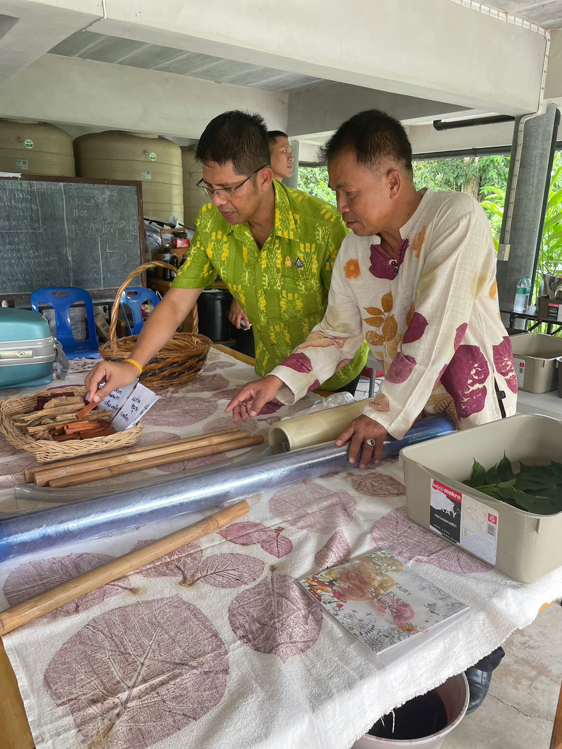 …พ่อเมืองนครนายกนำทีมลงพื้นที่เพื่อขับเคลื่อนกิจกรรม “ผ้าไทยใส่ให้สนุก”