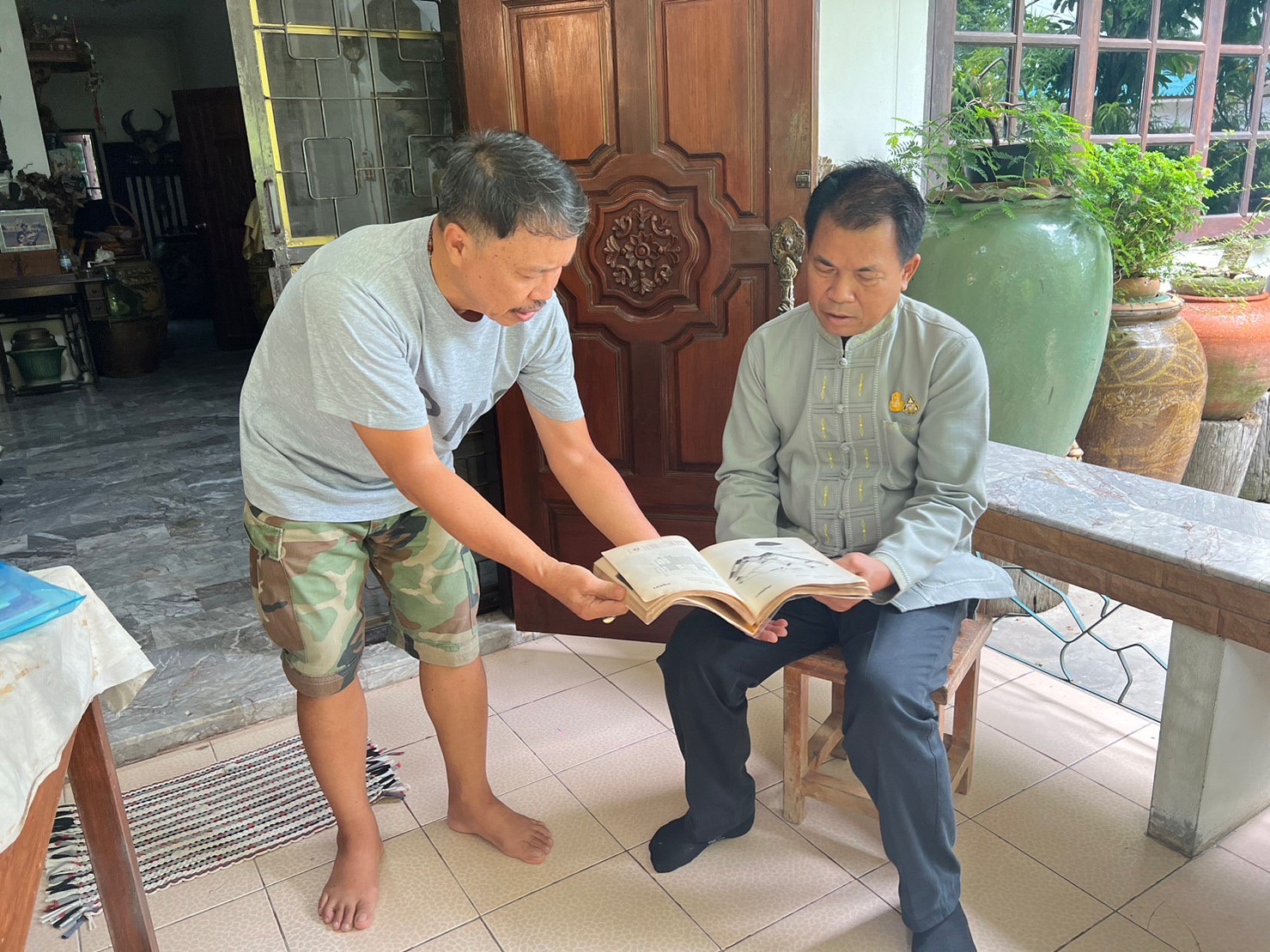 …พช.นครนายก ลงพื้นที่ติดตามการดำเนินงานหนึ่งตำบล หนึ่งผลิตภัณฑ์ (OTOP)