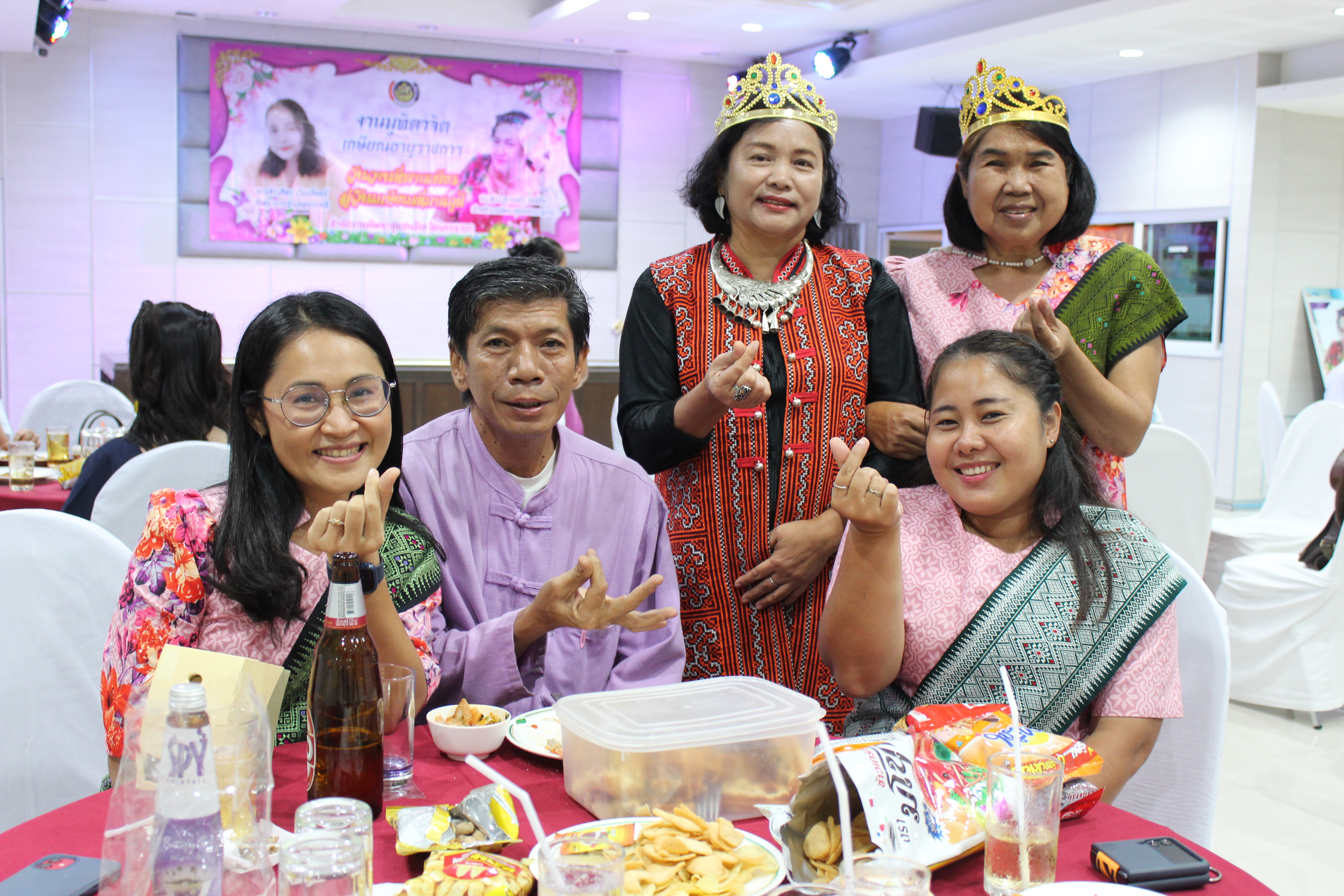 …พจ.นครนายกนำทีม สพจ./สพอ.ร่วมกิจกรรมมุทิตาจิตและเกษียณอายุข้าราชการ