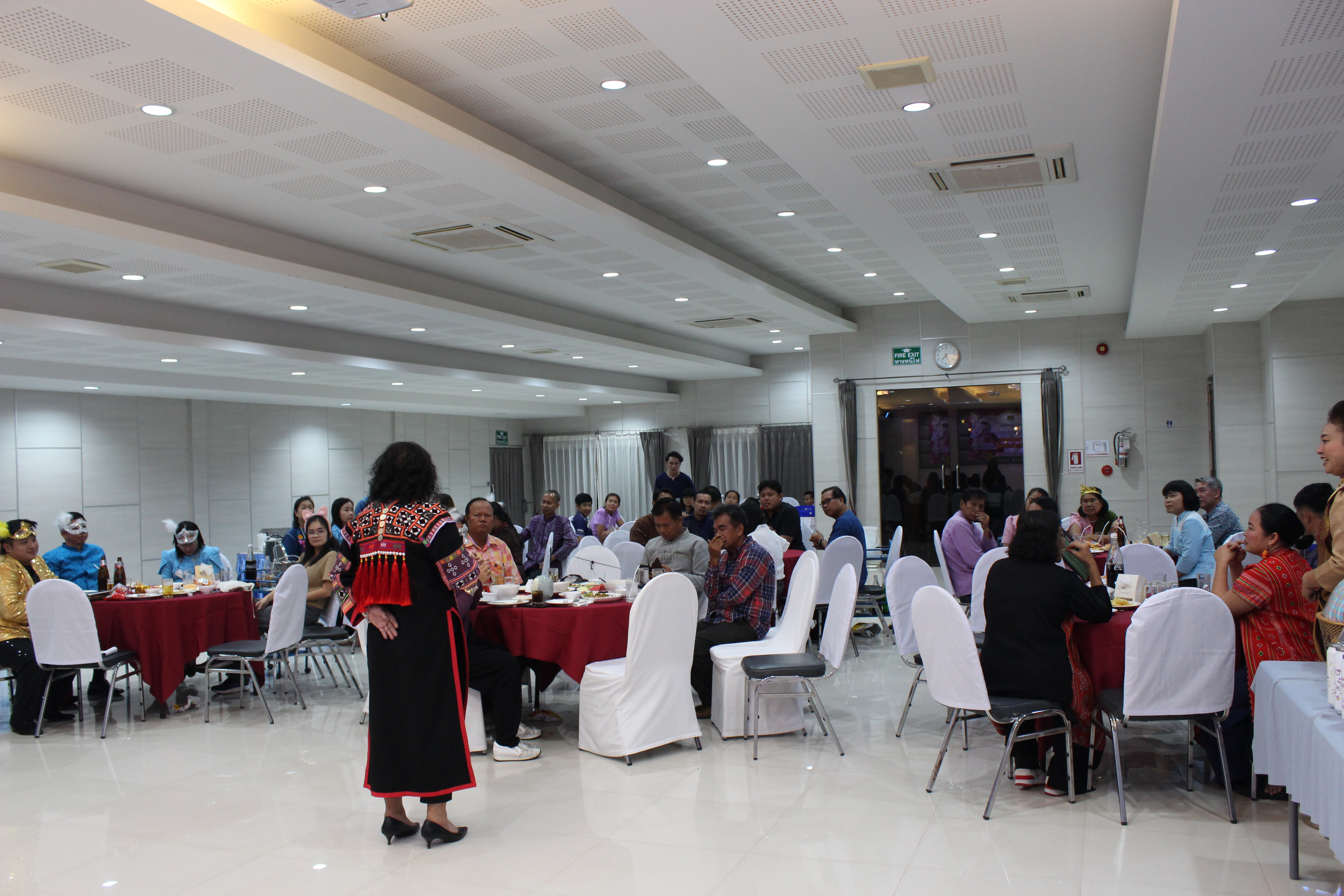 …พจ.นครนายกนำทีม สพจ./สพอ.ร่วมกิจกรรมมุทิตาจิตและเกษียณอายุข้าราชการ