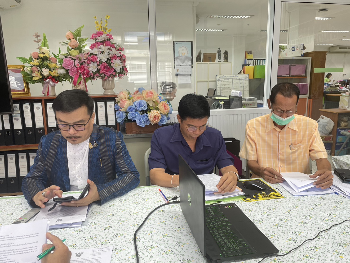 …พช.นครนายก ร่วมประชุมคณะทำงานดำเนินการจัดทำผังการใช้ประโยชน์ที่ดิน แบบรูปรายการ และประมาณการราคาในพื้นที่จังหวัดนำร่องการขับเคลื่อนเขตพัฒนาเศรษฐกิจพอเพียง (SEDZ) ด้วยโมเดลเศรษฐกิจใหม่ เพื่อติดตามความก้าวหน้าในการดำเนินงาน