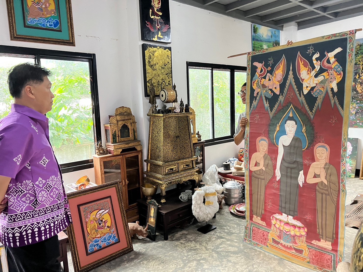 …พ่อเมืองนครนายก ลงพื้นที่ให้กำลังใจ ศิลปิน OTOP จังหวัดนครนายก