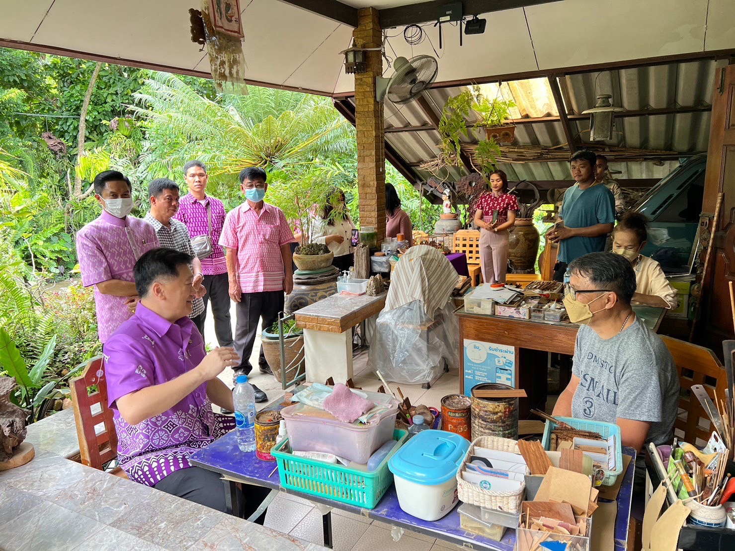 …พ่อเมืองนครนายก ลงพื้นที่ให้กำลังใจ ศิลปิน OTOP จังหวัดนครนายก