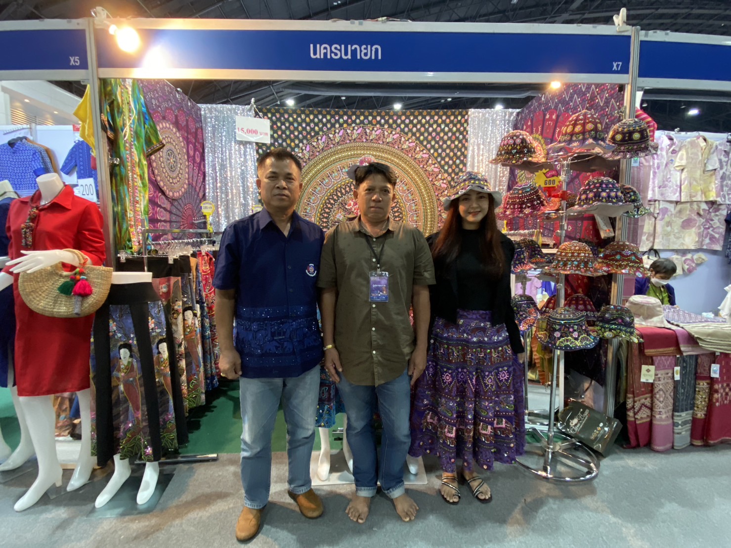 …เริ่มแล้ว OTOP Midyear 2023 นครนายกขนทัพผู้ผลิต ผู้ประกอบการ OTOP ร่วมจำหน่ายสินค้า