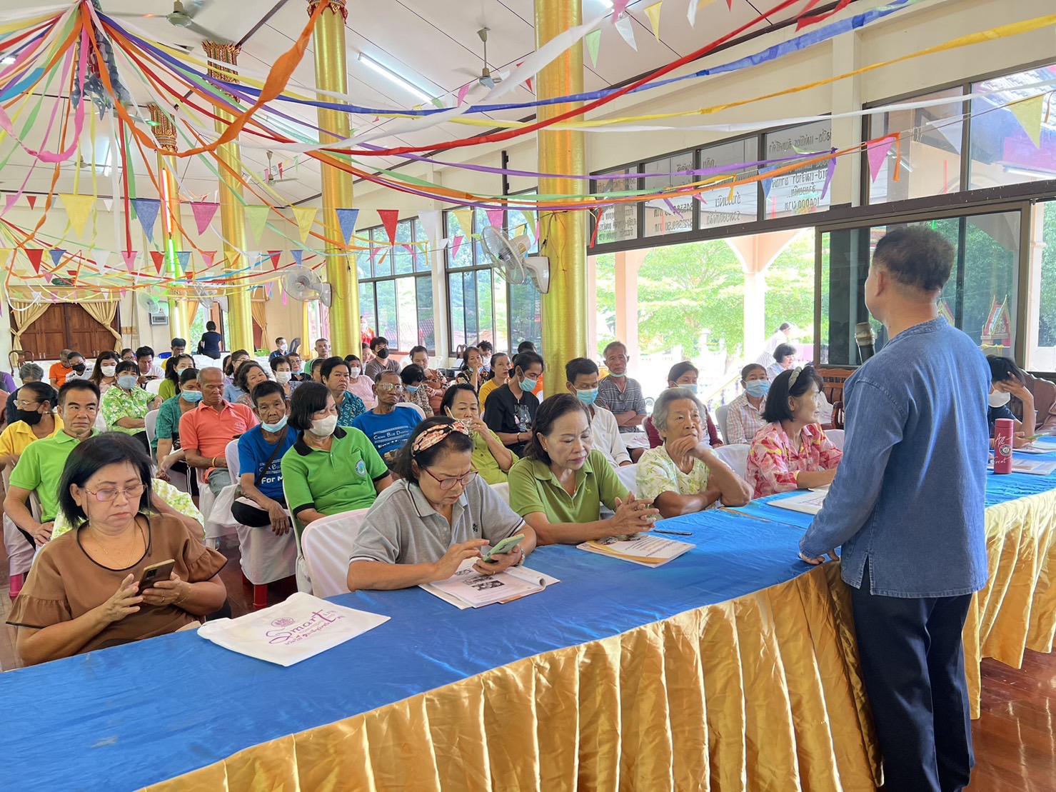 …พช.นครนายก ร่วมเป็นวิทยากรโครงการฝึกอบรมเชิงปฏิบัติการสร้างอาชีพ เสริมรายได้ให้ชุมชน กระตุ้นเศรษฐกิจฐานราก แรงงานไทย