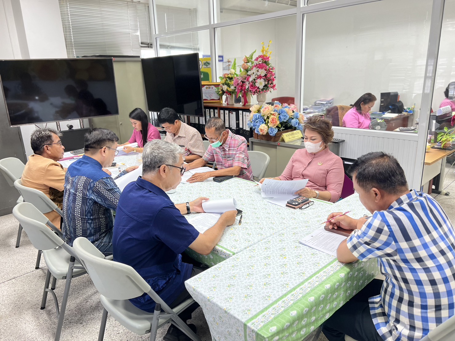 …พช.นครนายกร่วมประชุมคณะกรรมการกลั่นกรองผลการปฏิบัติราชการของข้าราชการพลเรือนสามัญสังกัดกรมการพัฒนาชุมชน จังหวัดนครนายก