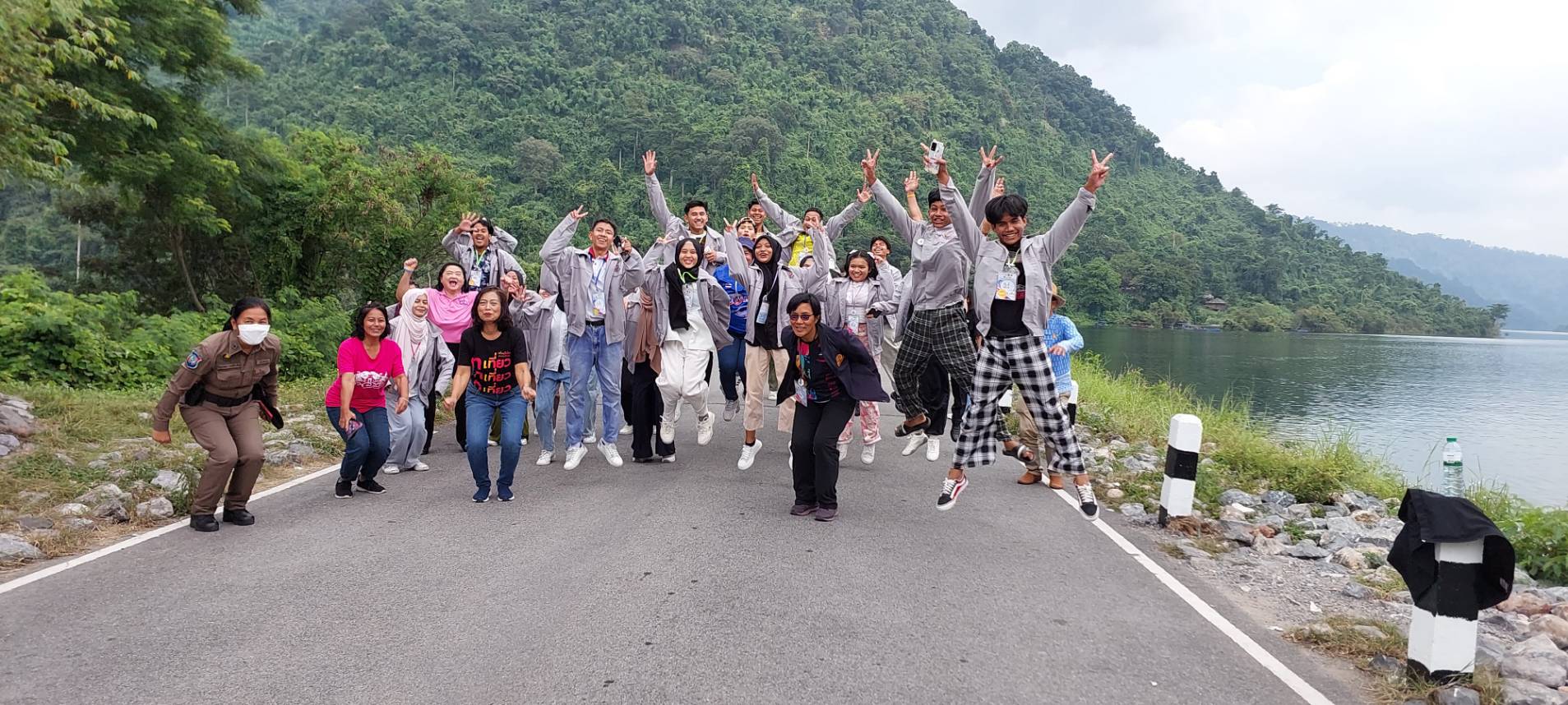 …พช.นครนายก ต้อนรับเยาวชนโครงการ “สานใจไทย สู่ใจใต้” ร่วมกิจกรรมทัศนศึกษาและนันทนาการทางน้ำ