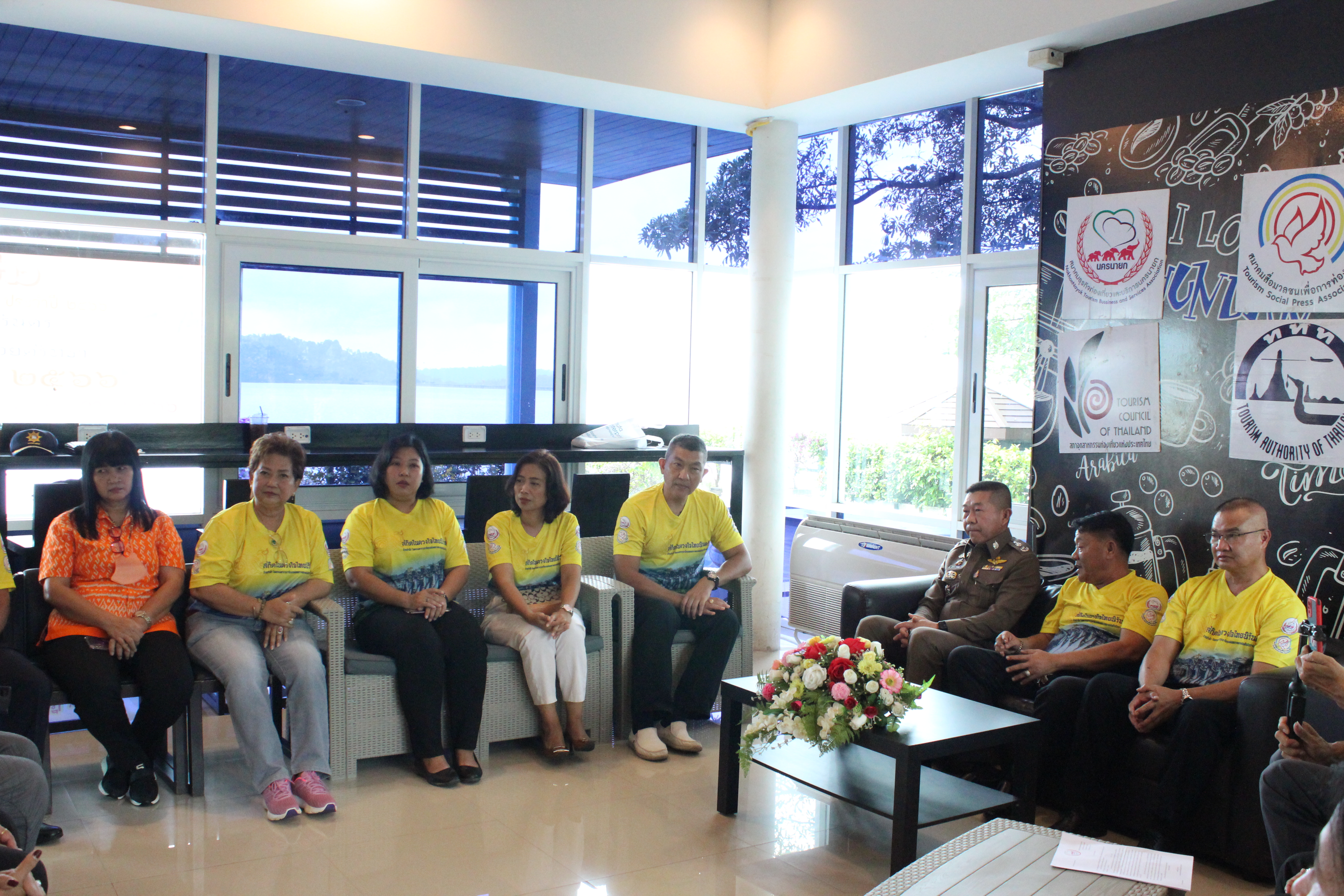 พช.นครนายก ร่วมงานแถลงข่าวการจัดงานประเพณีใส่บาตรเพื่อพ่อ ประจำปี 2566