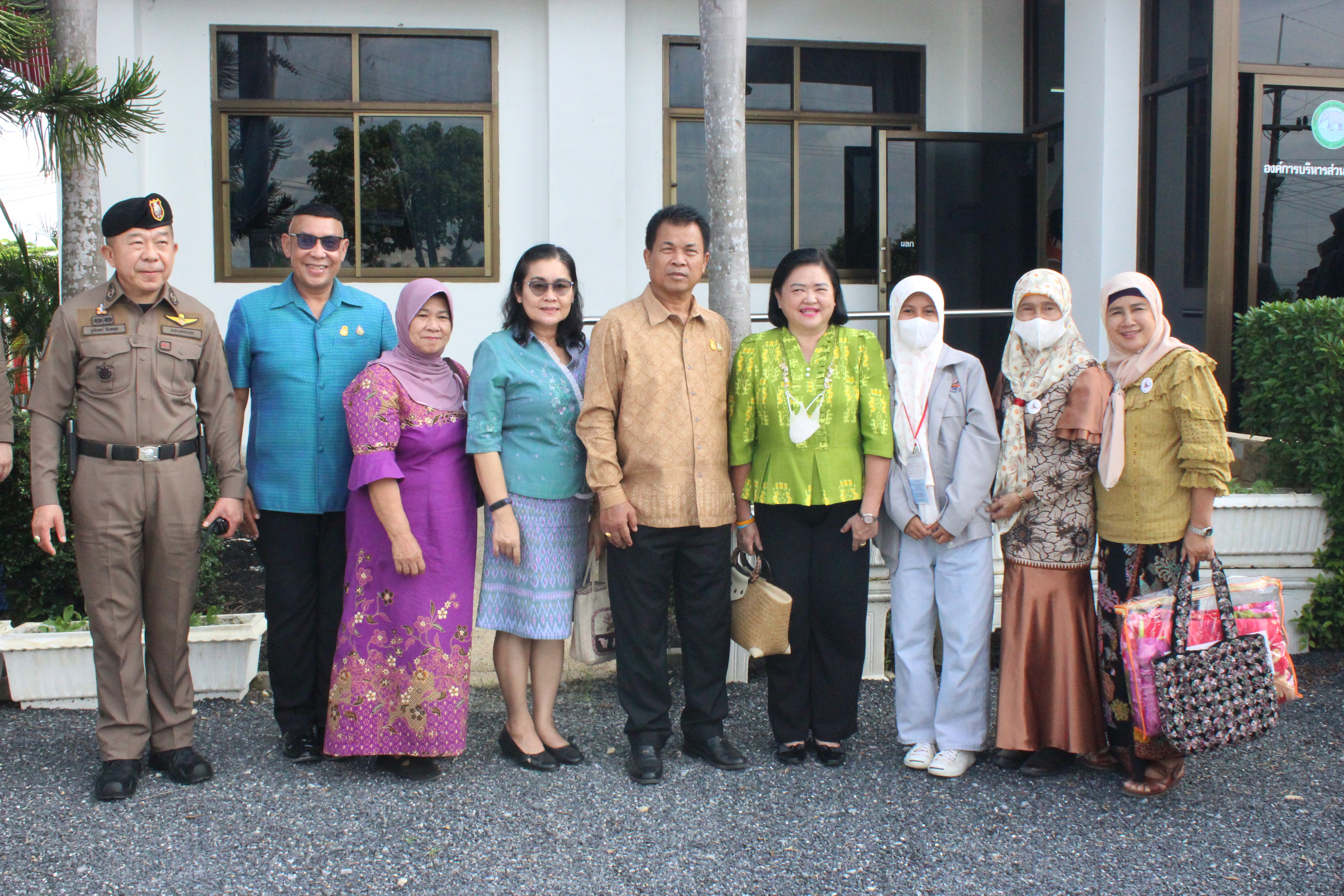 …พช.นครนายก ลงพื้นที่เยี่ยมเยาวชนและครอบครัวอุปถัมภ์โครงการ “สานใจไทย สู่ใจใต้” รุ่นที่ 41