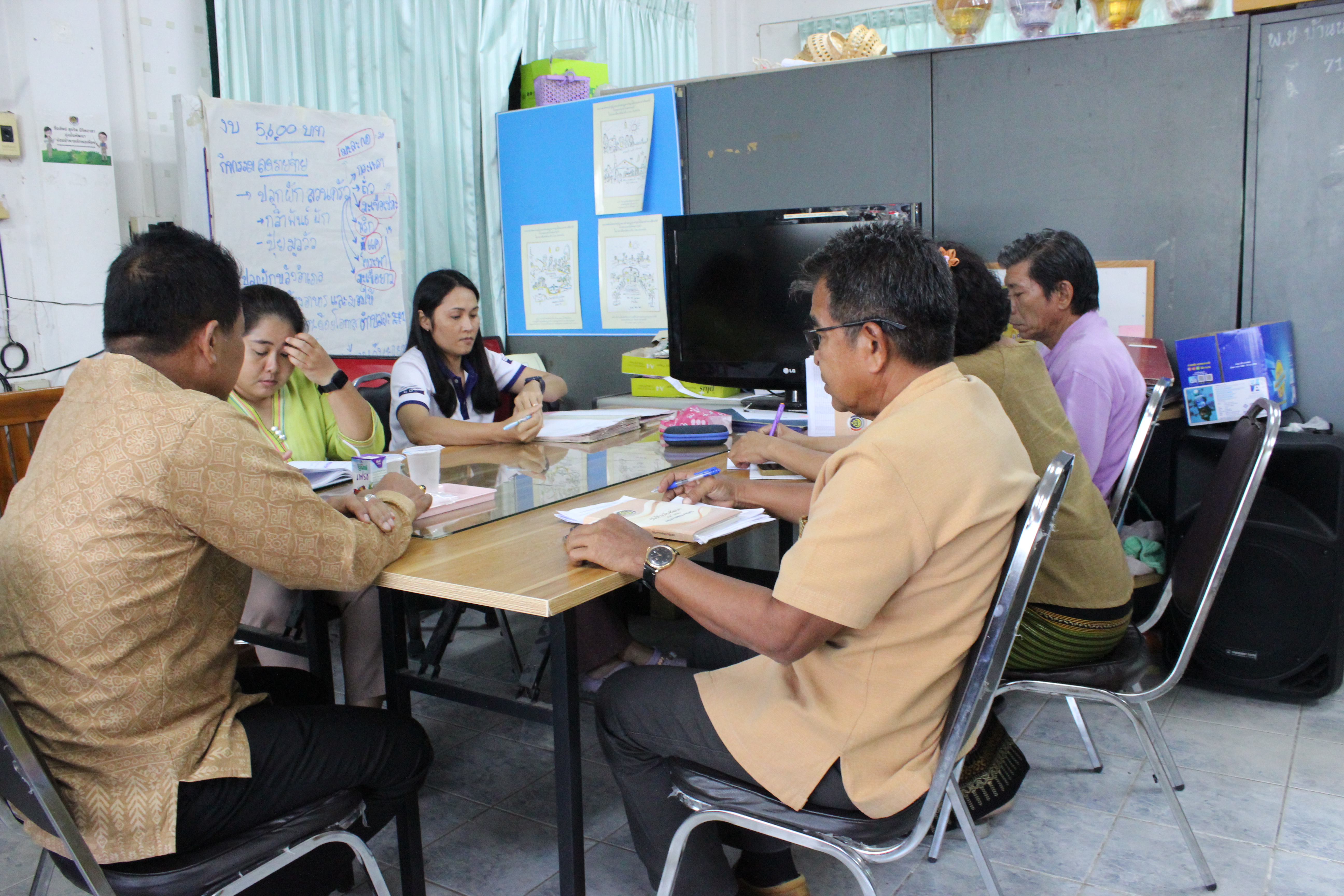 …พช.นครนายก ลงพื้นที่ติดตามสนับสนุนการขับเคลื่อนงานพัฒนาชุมชนประจำปีงบประมาณ พ.ศ. 2567 อำเภอบ้านนา