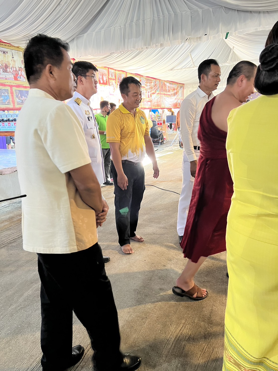 …พช.นครนายก ร่วมประเพณีกวนข้าวกระยาสาร์ท สาร์ทเดือนสิบ ณ วัดมณีวงศ์ ตำบลดงละคร อำเภอเมืองนครนายก จังหวัดนครนายก