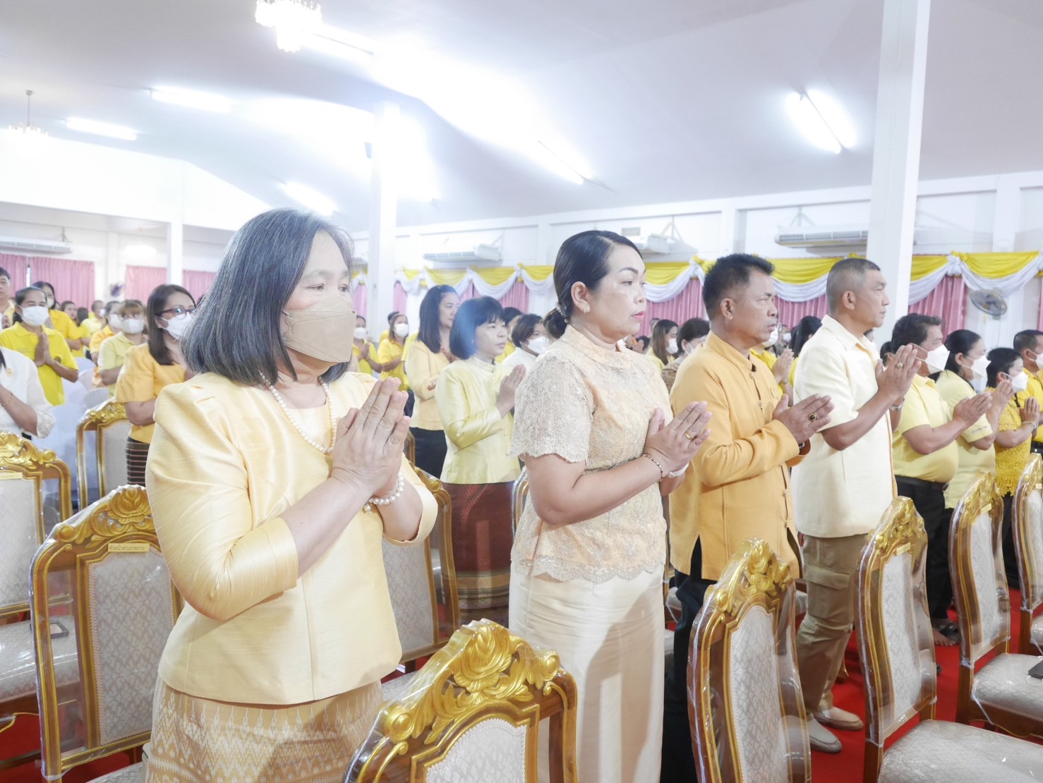 …พช.นครนายก ร่วมพิธีสวดพระพุทธมนต์ถวายเป็นพระราชกุศลเนื่องใน “วันนวมินทรมหาราช” พระบาทสมเด็จพระบรมชนกาธิเบศร มหาภูมิพลอดุลยเดชมหาราช บรมนาถบพิตร