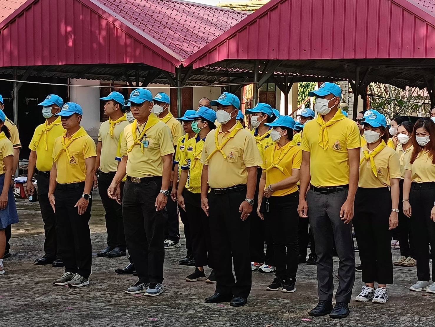 …พช.นครนายก : พัฒนาการจังหวัดนครนายก นำทีมพัฒนาชุมชนร่วมกิจกรรมจิตอาสาบำเพ็ญสาธารณประโยชน์ และบำเพ็ญสาธารณกุศล เนื่องในวันคล้ายวันพระบรมราชสมภพพระบาทสมเด็จพระปรเมนทรมหามงกุฎพระจอมเกล้าเจ้าอยู่หัว 18 ตุลาคม 2566