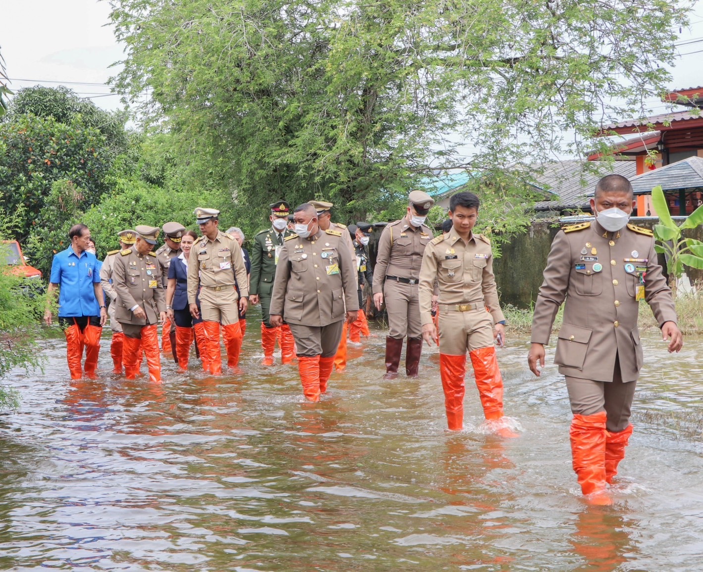 …พช.นครนายก ร่วมพิธีมอบสิ่งของพระราชทานให้แก่ประชาชนผู้ประสบภัย ณ พื้นที่จังหวัดนครนายก
